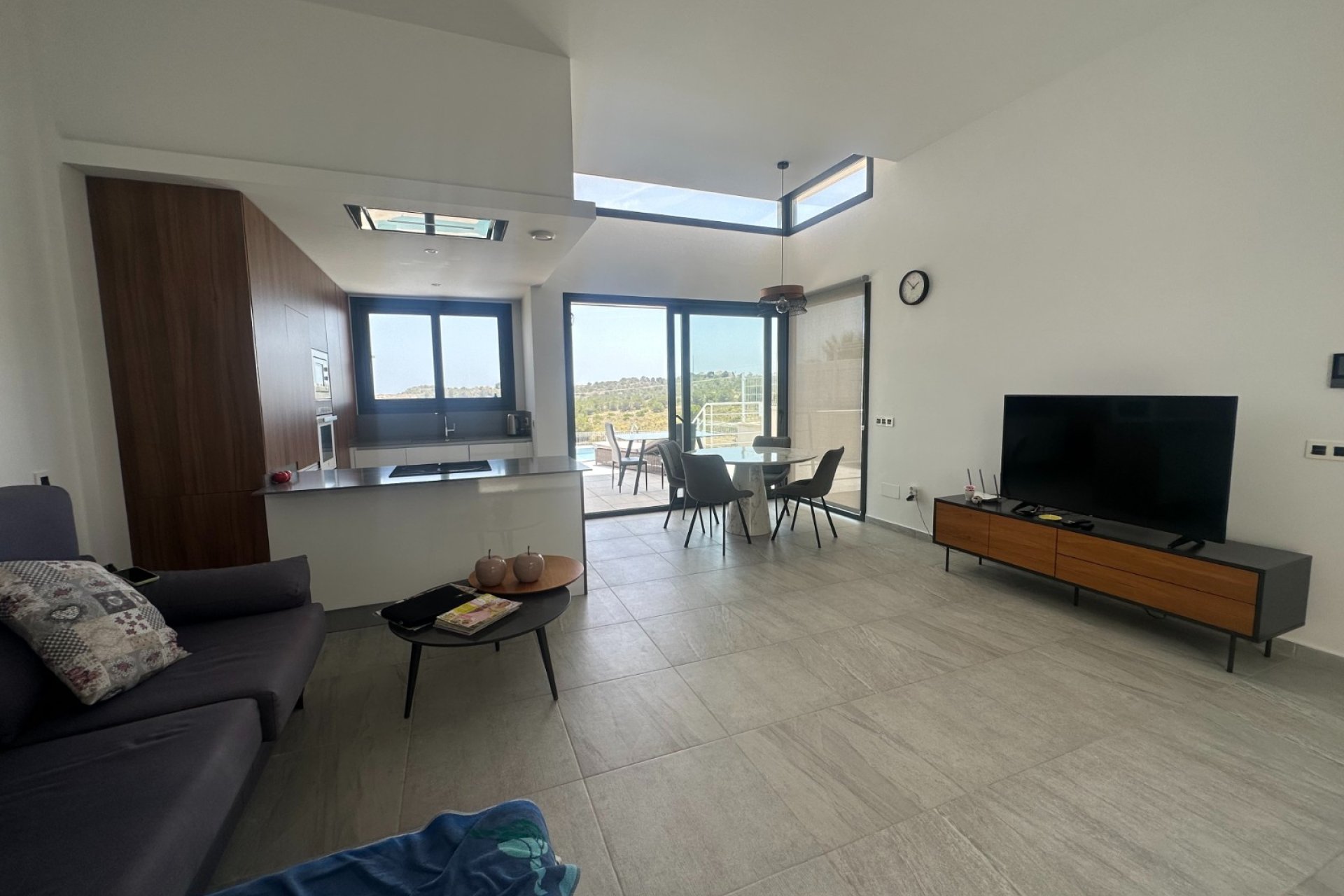 Luxury 5-bedroom villa with private pool in San Miguel de Salinas