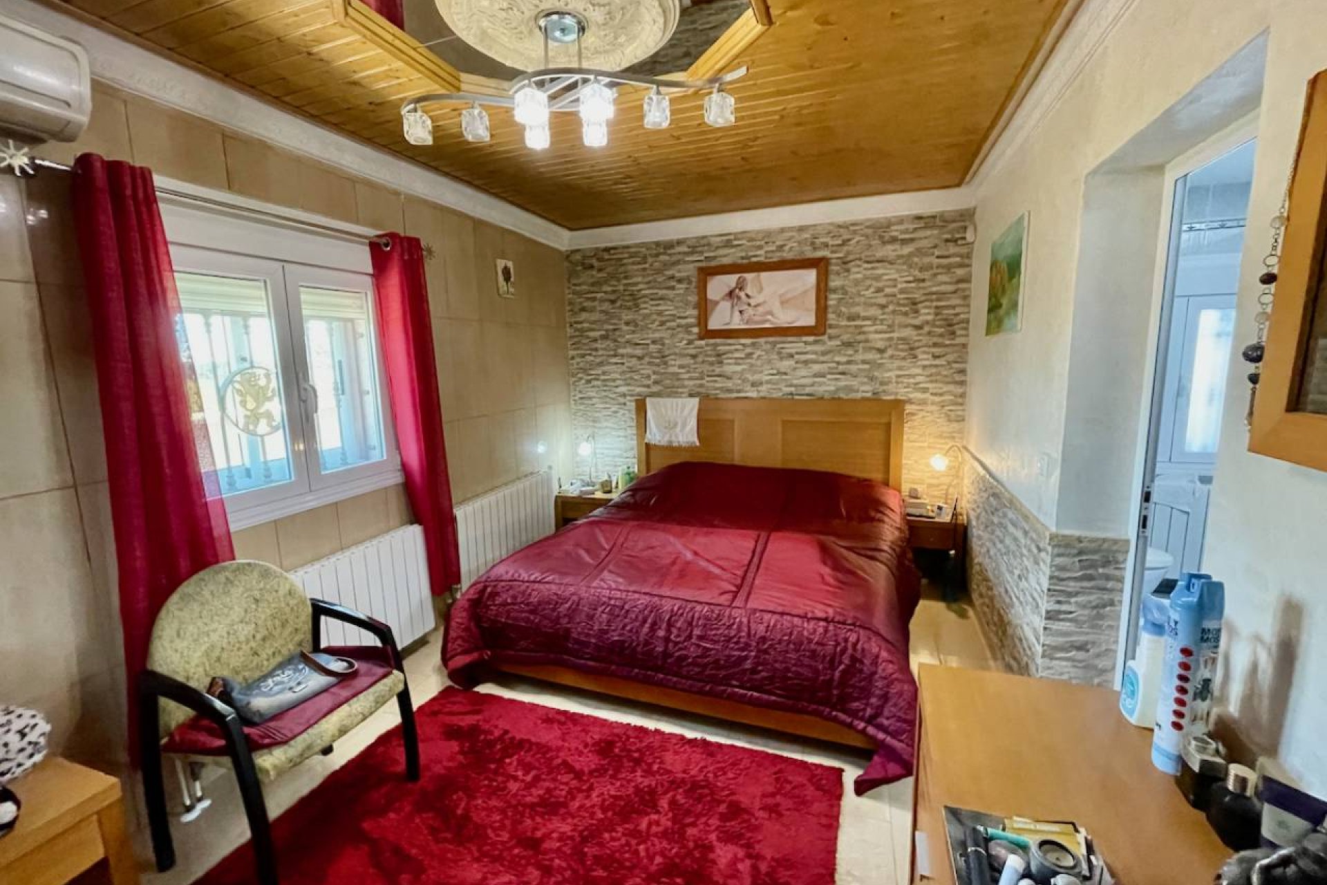 Luxury 6-bedroom villa with a private pool and panoramic views in Guardamar