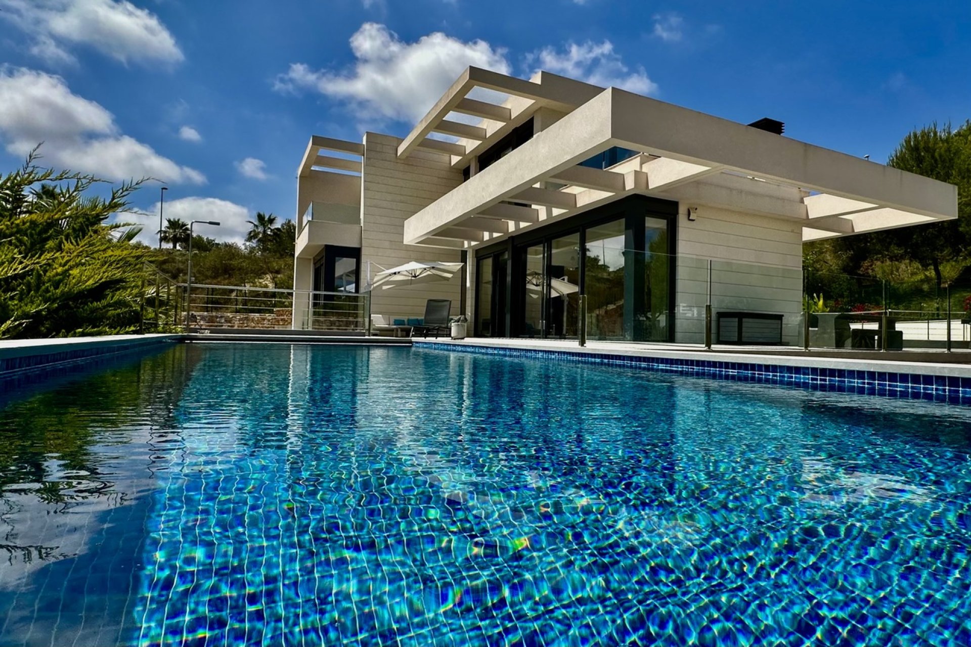 ﻿Luxury 6-bedroom villa with golf views in Dehesa de Campoamor