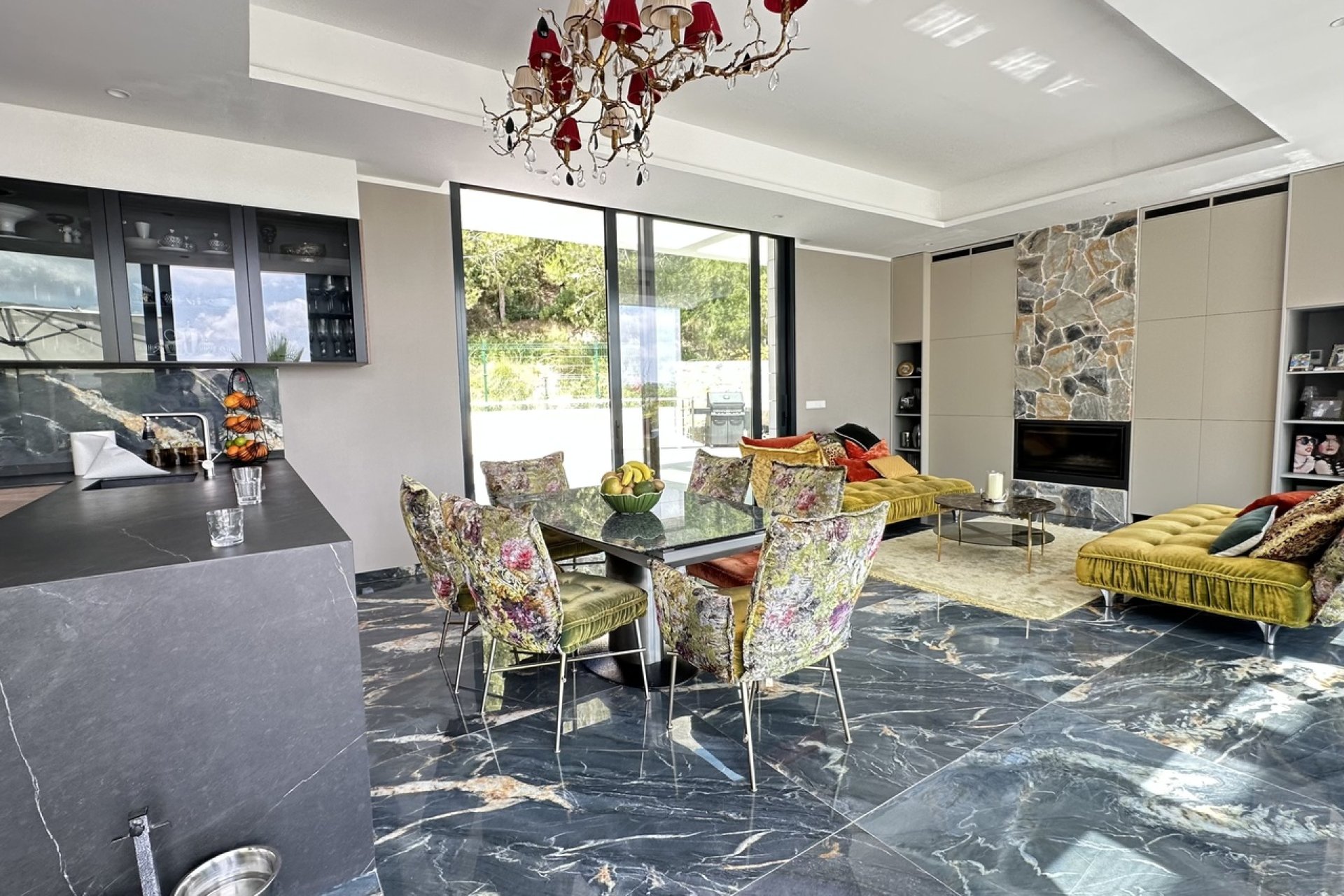 ﻿Luxury 6-bedroom villa with golf views in Dehesa de Campoamor