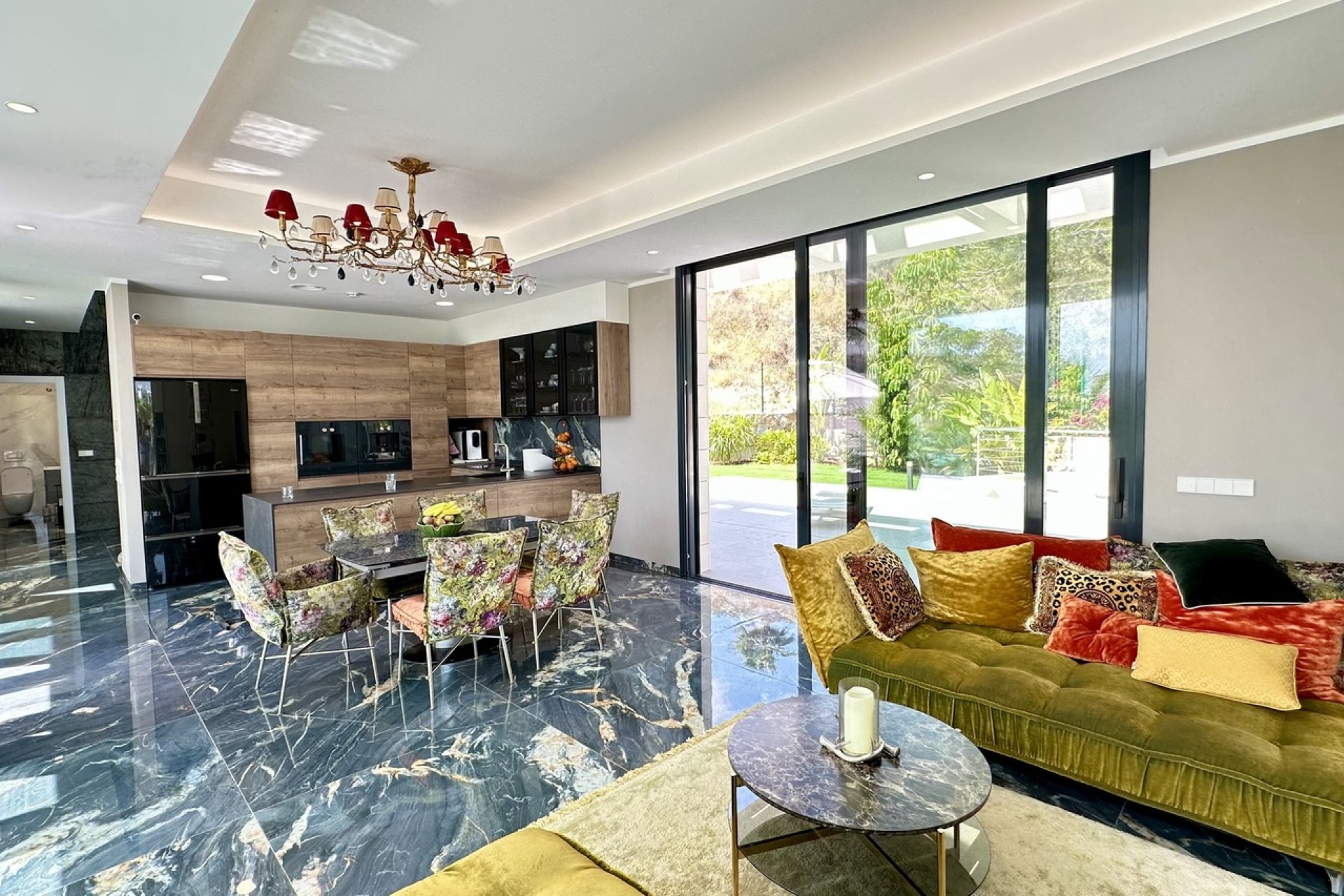 ﻿Luxury 6-bedroom villa with golf views in Dehesa de Campoamor