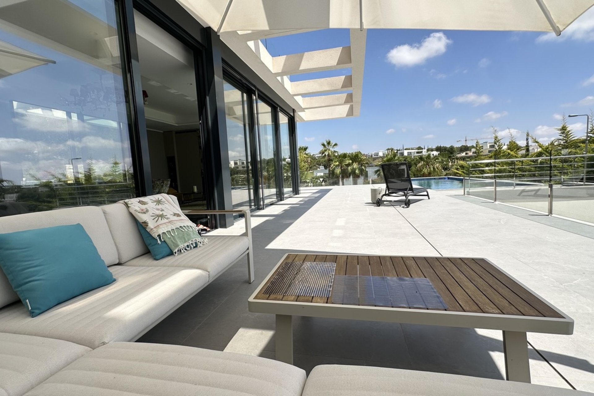 ﻿Luxury 6-bedroom villa with golf views in Dehesa de Campoamor