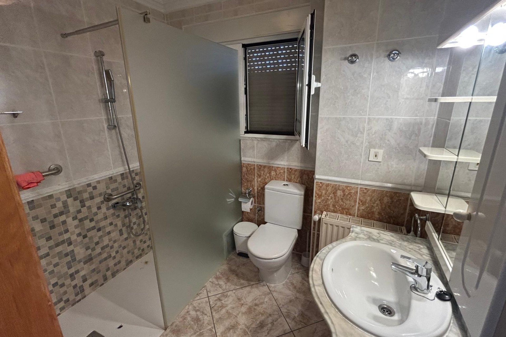 Luxury 6-bedroom villa with guest house and private pool in Ciudad Quesada