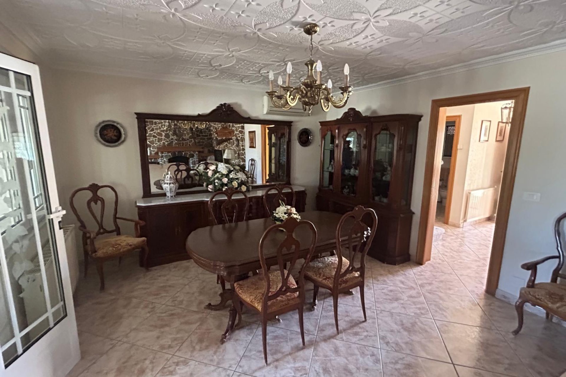 Luxury 6-bedroom villa with guest house and private pool in Ciudad Quesada