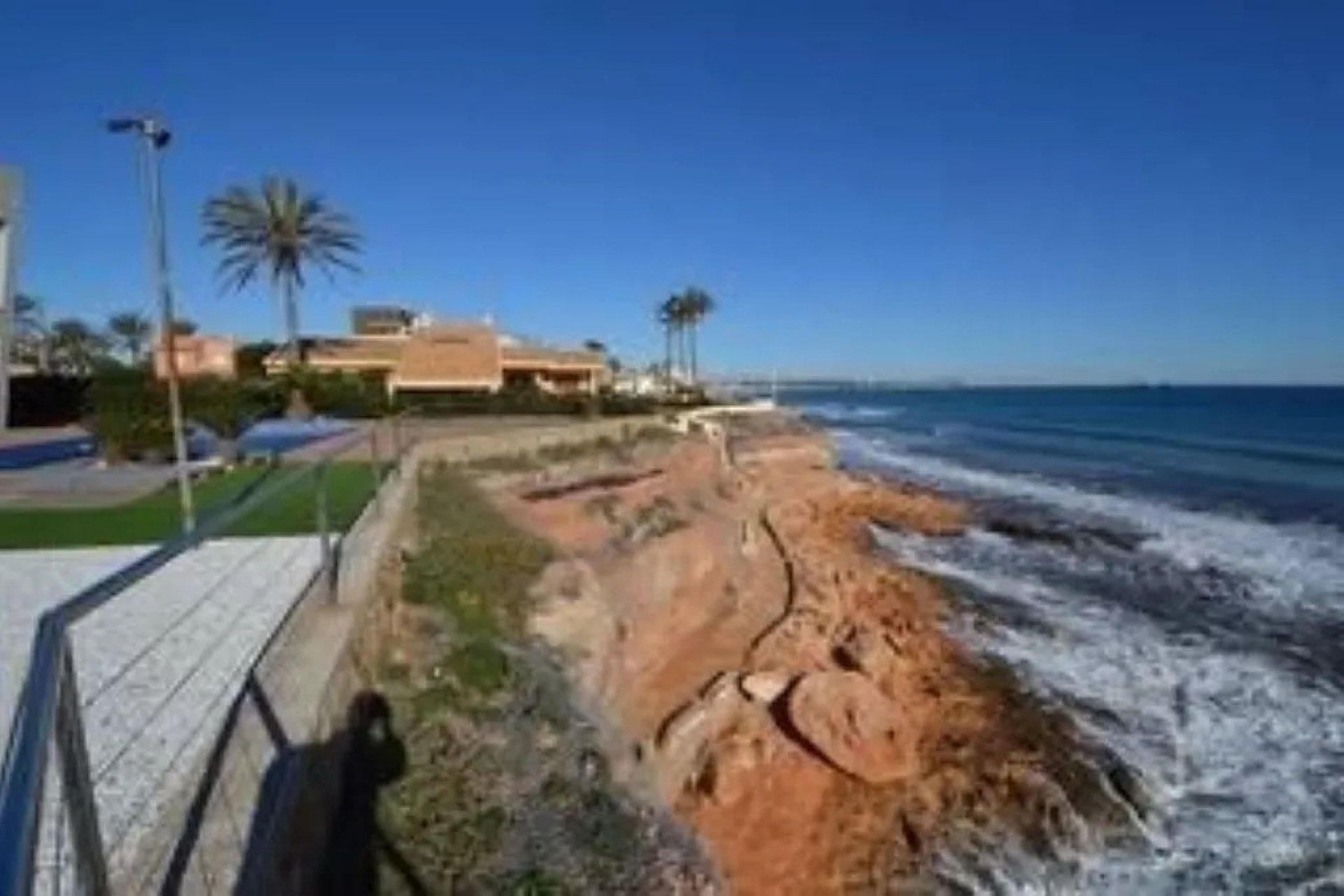 Luxury 6-bedroom villa with ocean views and a private pool in Orihuela Costa