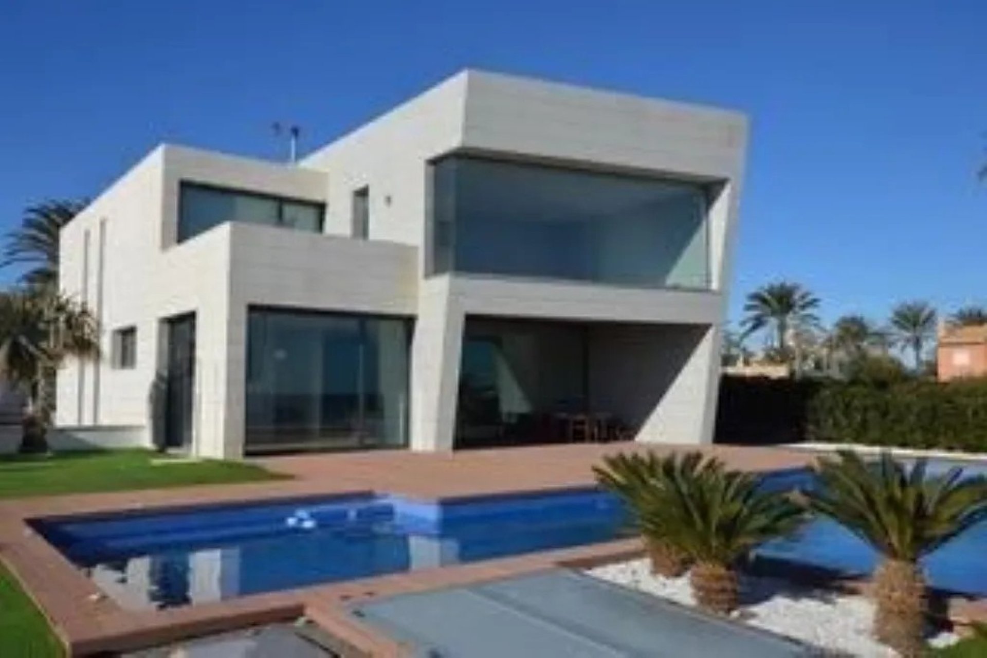 Luxury 6-bedroom villa with ocean views and a private pool in Orihuela Costa