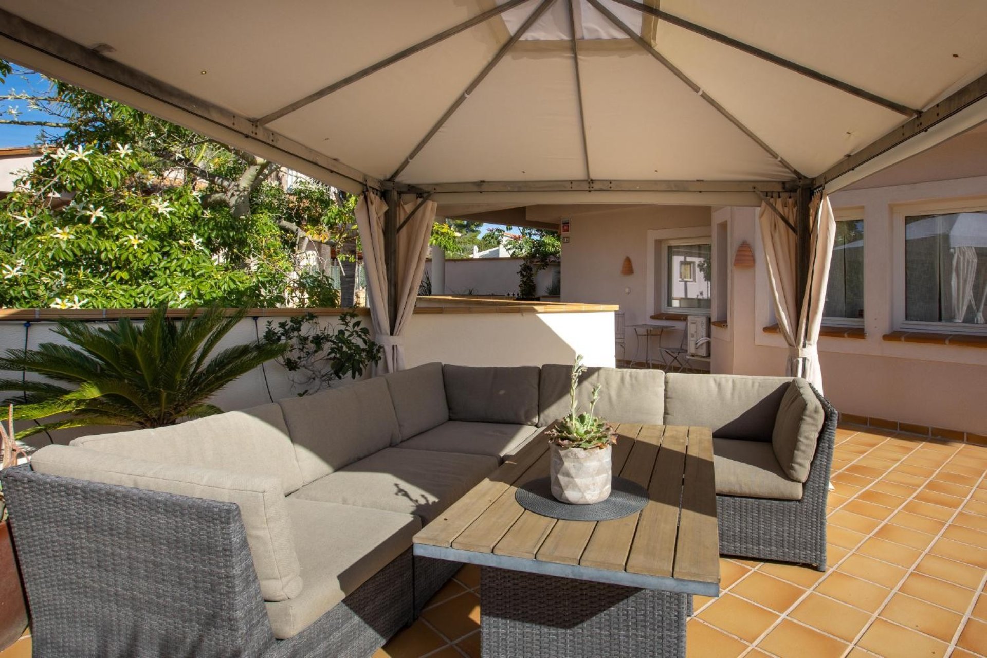 Luxury 7-bedroom villa with a private pool and ocean views in Alfaz del Pi