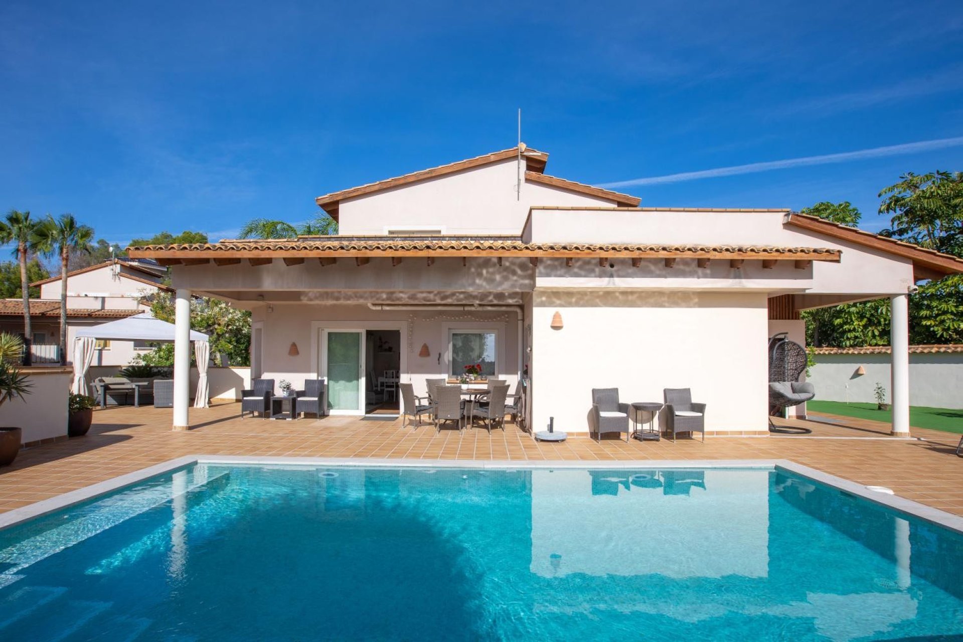 Luxury 7-bedroom villa with a private pool and ocean views in Alfaz del Pi