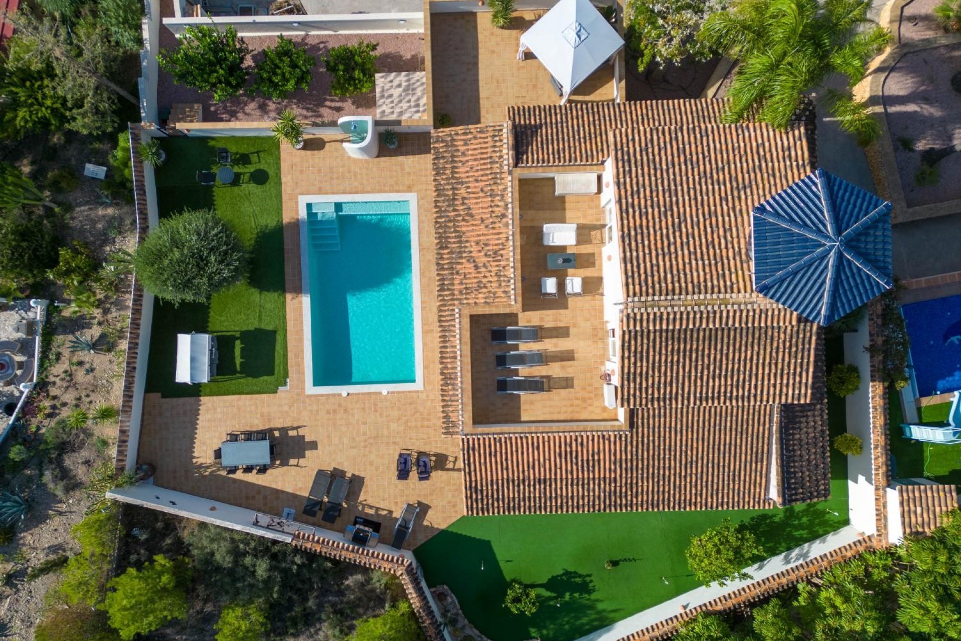 Luxury 7-bedroom villa with a private pool and ocean views in Alfaz del Pi