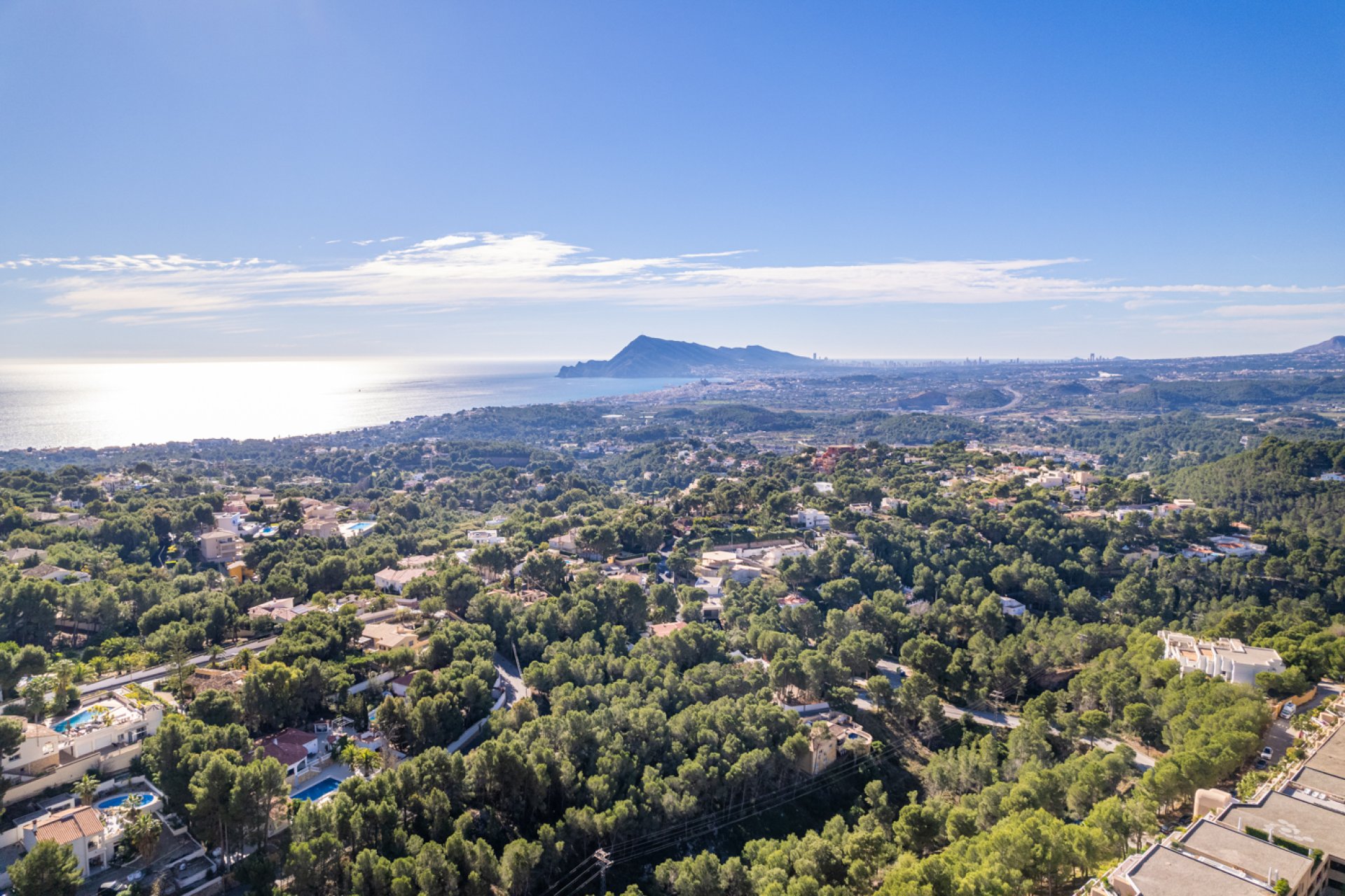 Luxury apartment in Altea with 2 bedrooms, pool & balcony