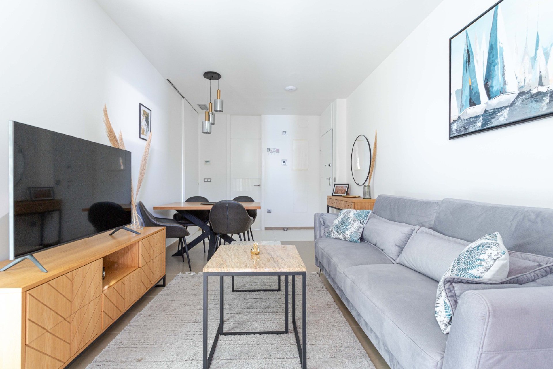 Luxury apartment in Intempo Benidorm with panoramic ocean views and amenities