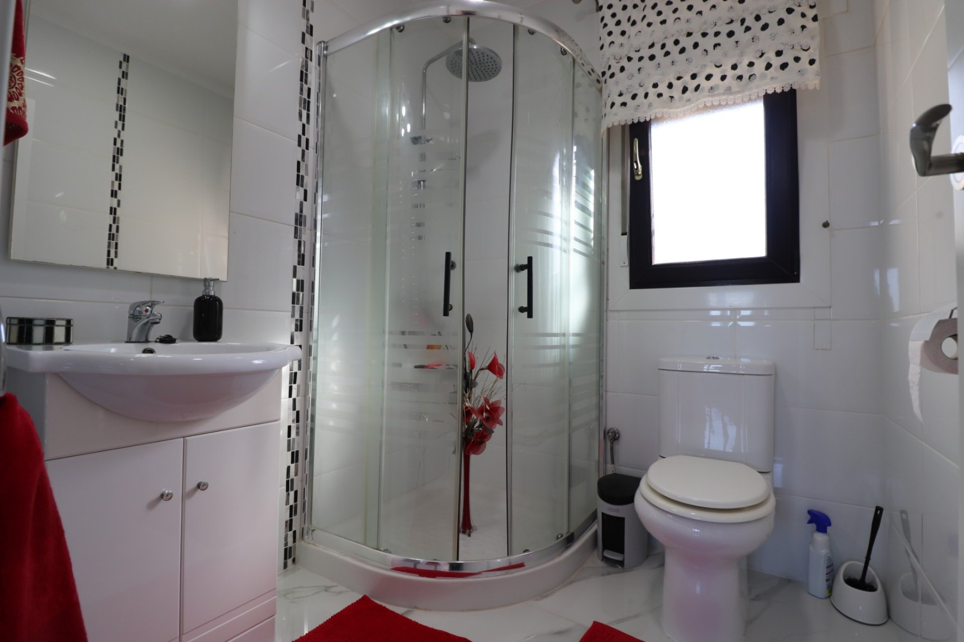 Luxury apartment in Intempo Benidorm with panoramic ocean views and amenities