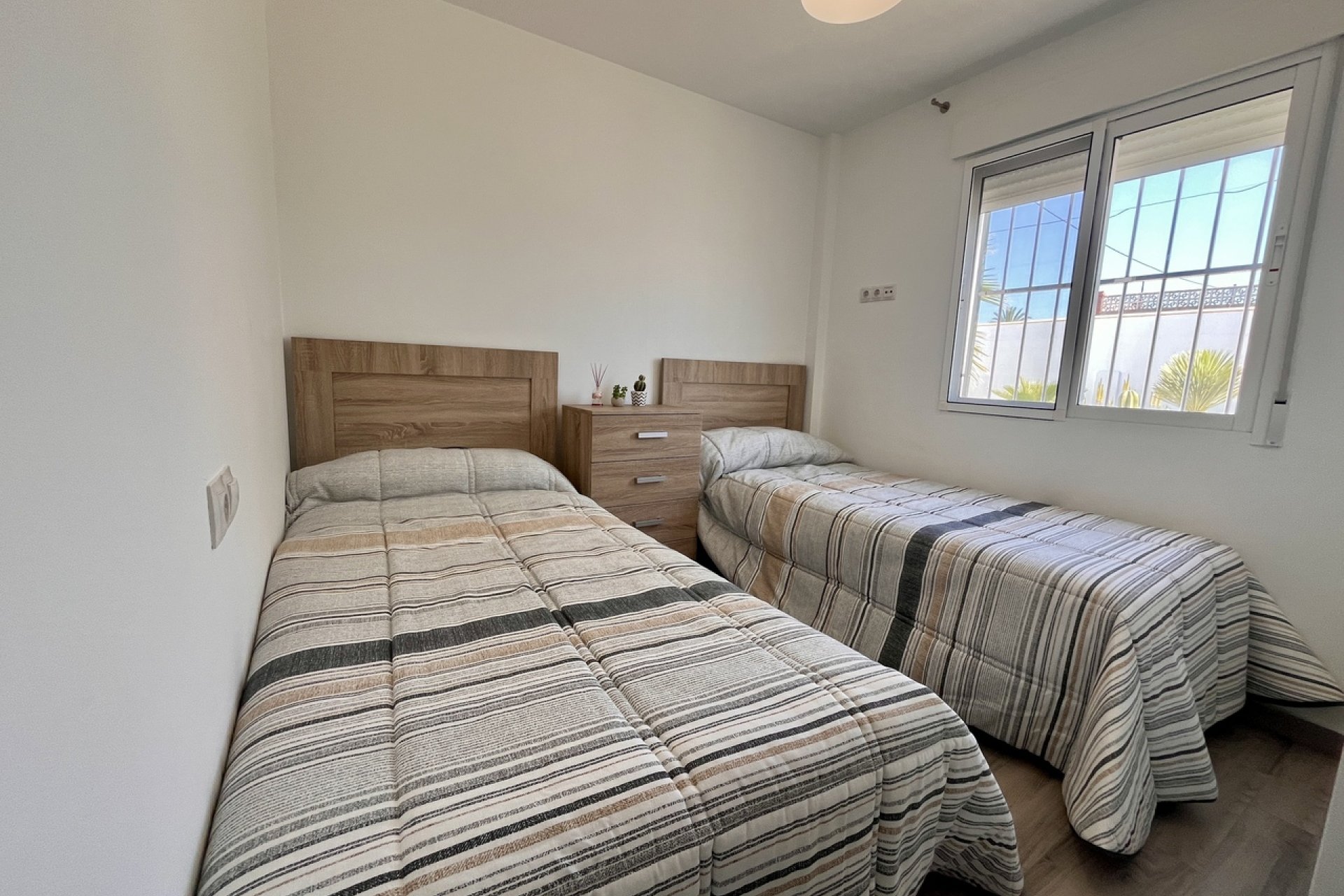 Luxury modern finca with a pool, 3 bedrooms, and mountain views near Alcantarilla