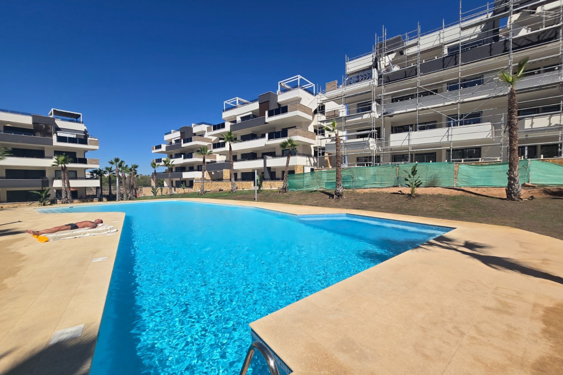 Luxury Penthouse with Pool and Sun Deck in Orihuela Costa, Los Altos