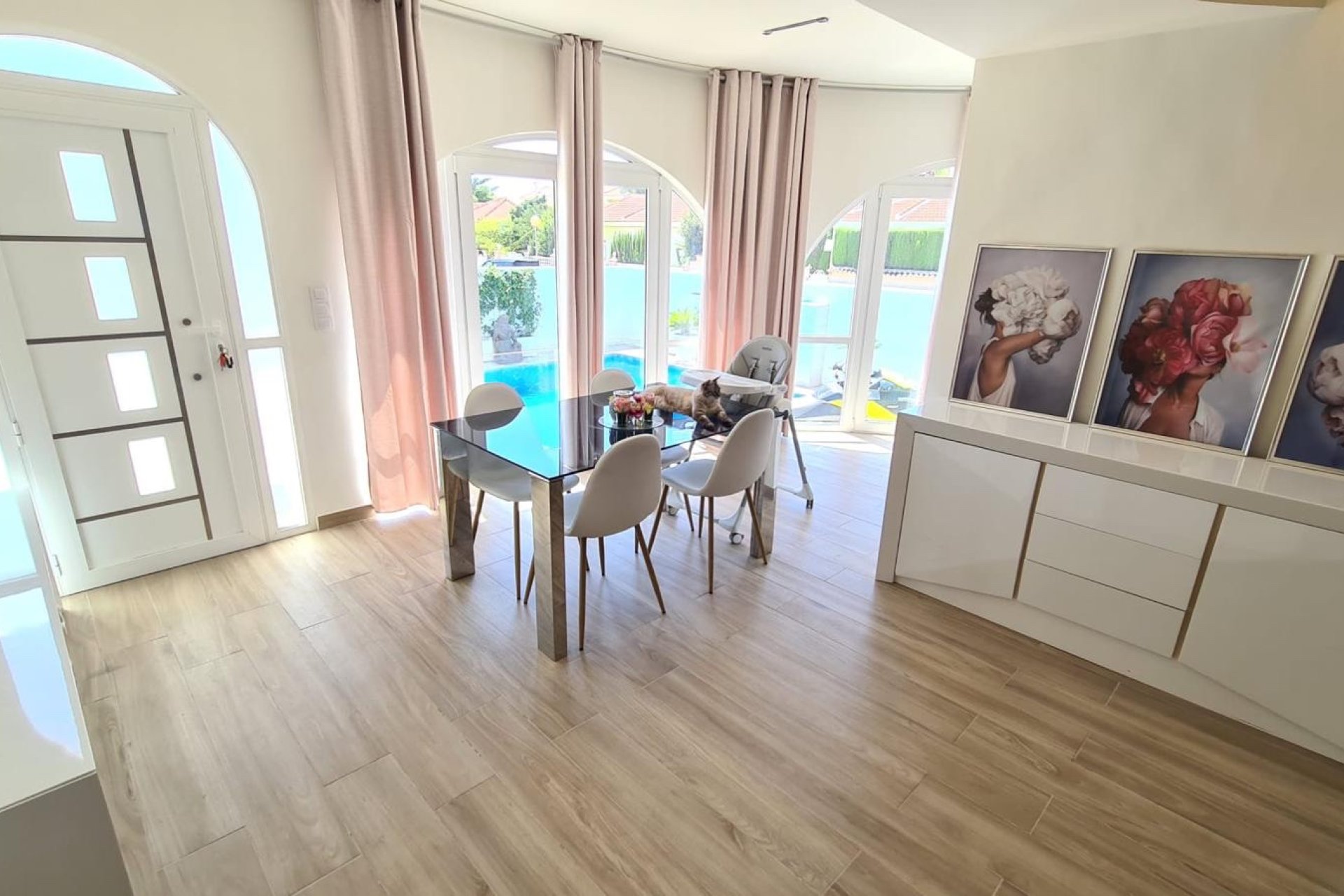 Luxury renovated villa with a pool and solar panels in Ciudad Quesada