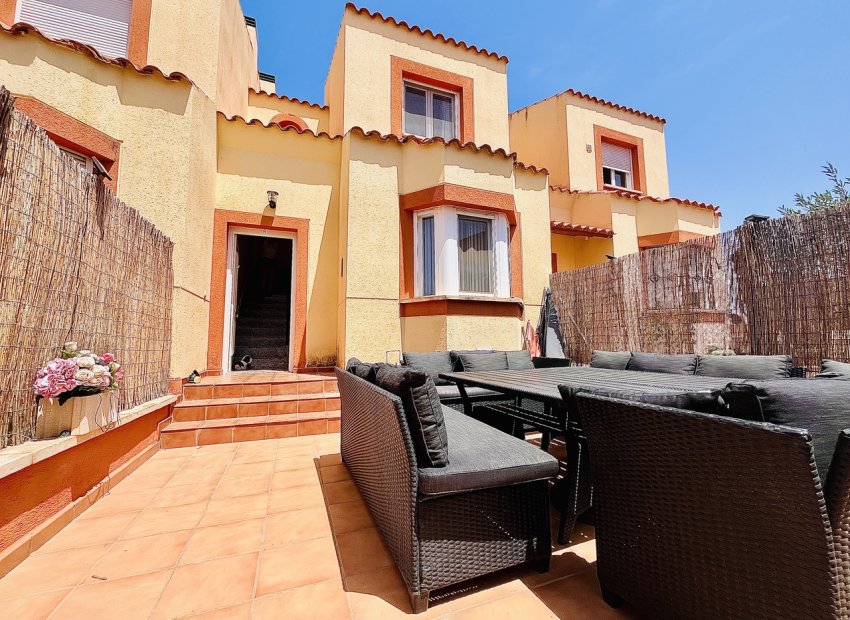 Luxury townhouse with ocean views and a pool in Lomas de Cabo Roig, Costa Blanca