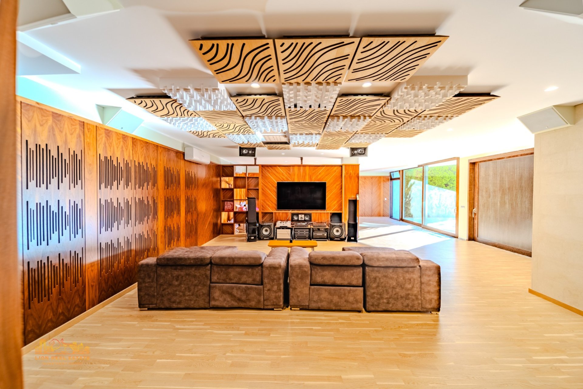 Luxury villa in Altea Hills with ocean views, a private pool, a spa, and 5 bedrooms