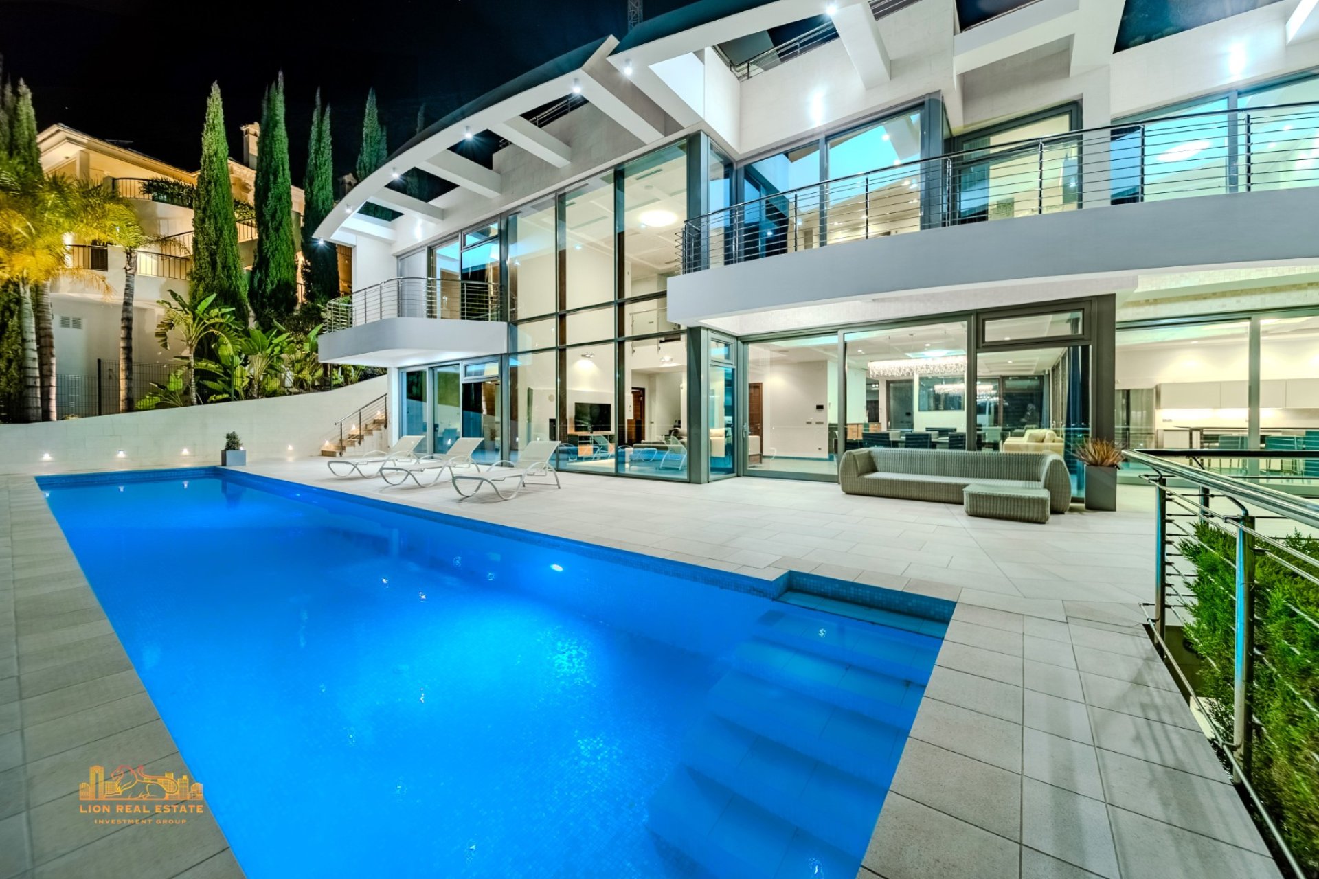 Luxury villa in Altea Hills with ocean views, a private pool, a spa, and 5 bedrooms