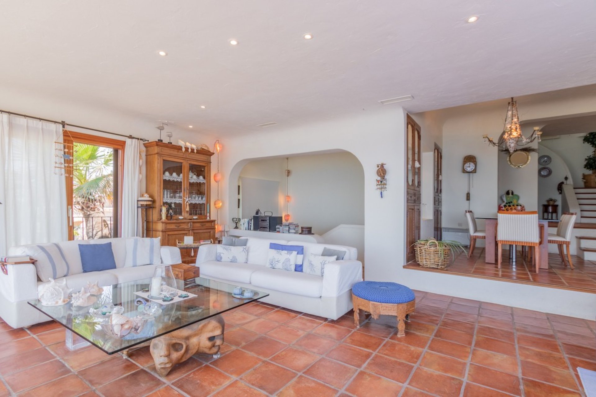 Luxury villa with 5 bedrooms and private pool in Moraira