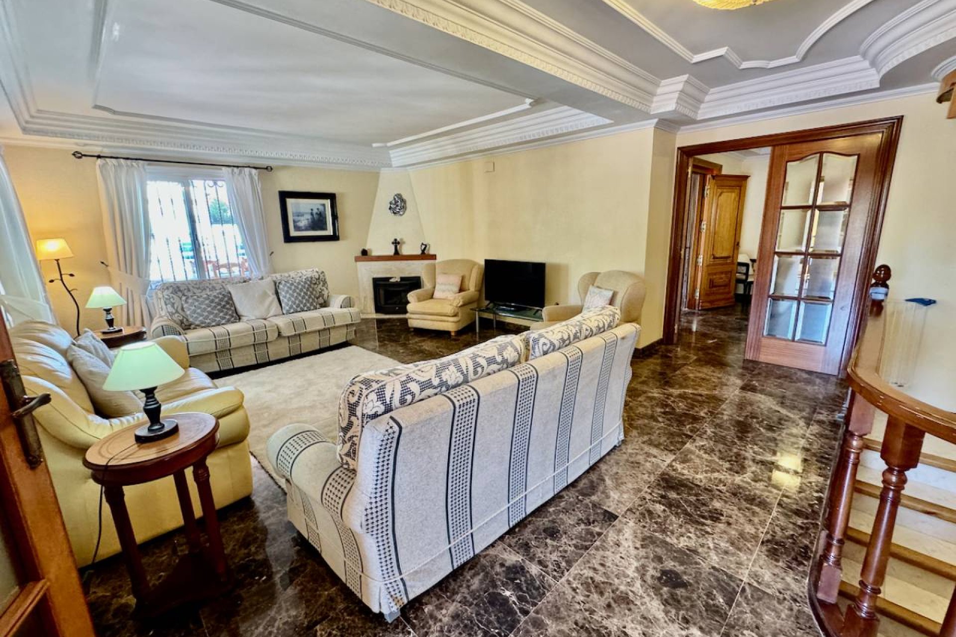 Luxury villa with a private pool, tennis court, and panoramic views in Castalla