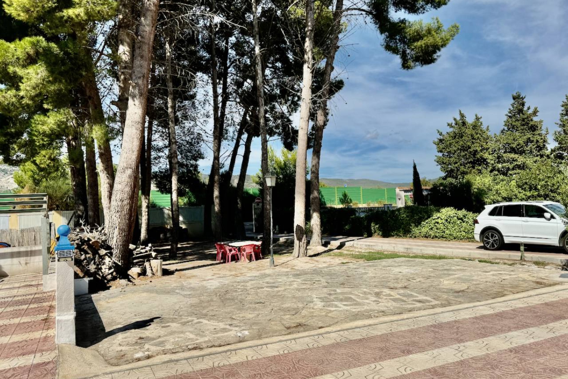 Luxury villa with a private pool, tennis court, and panoramic views in Castalla