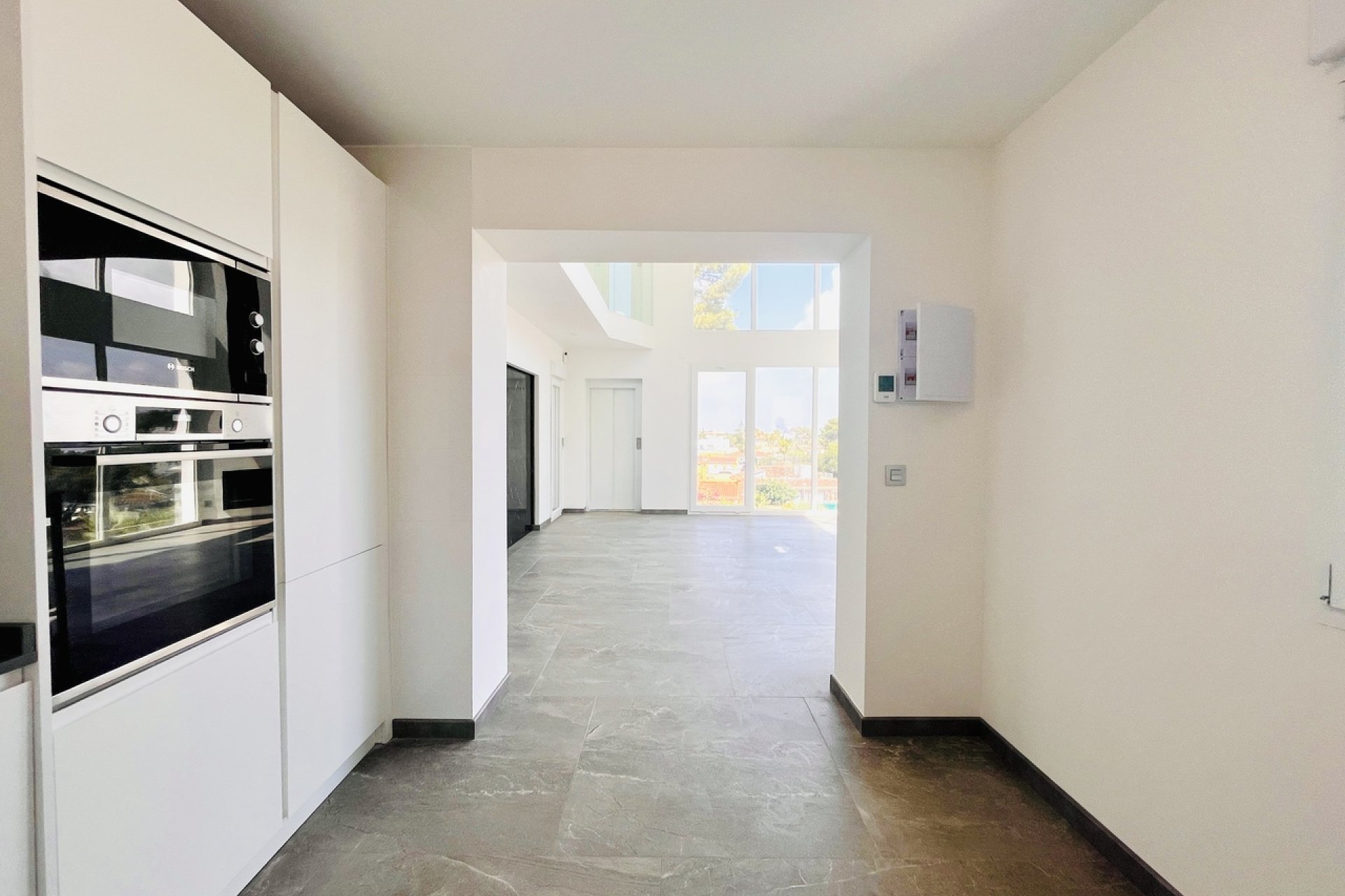 Luxury villa with ocean views and a private pool in Torrevieja