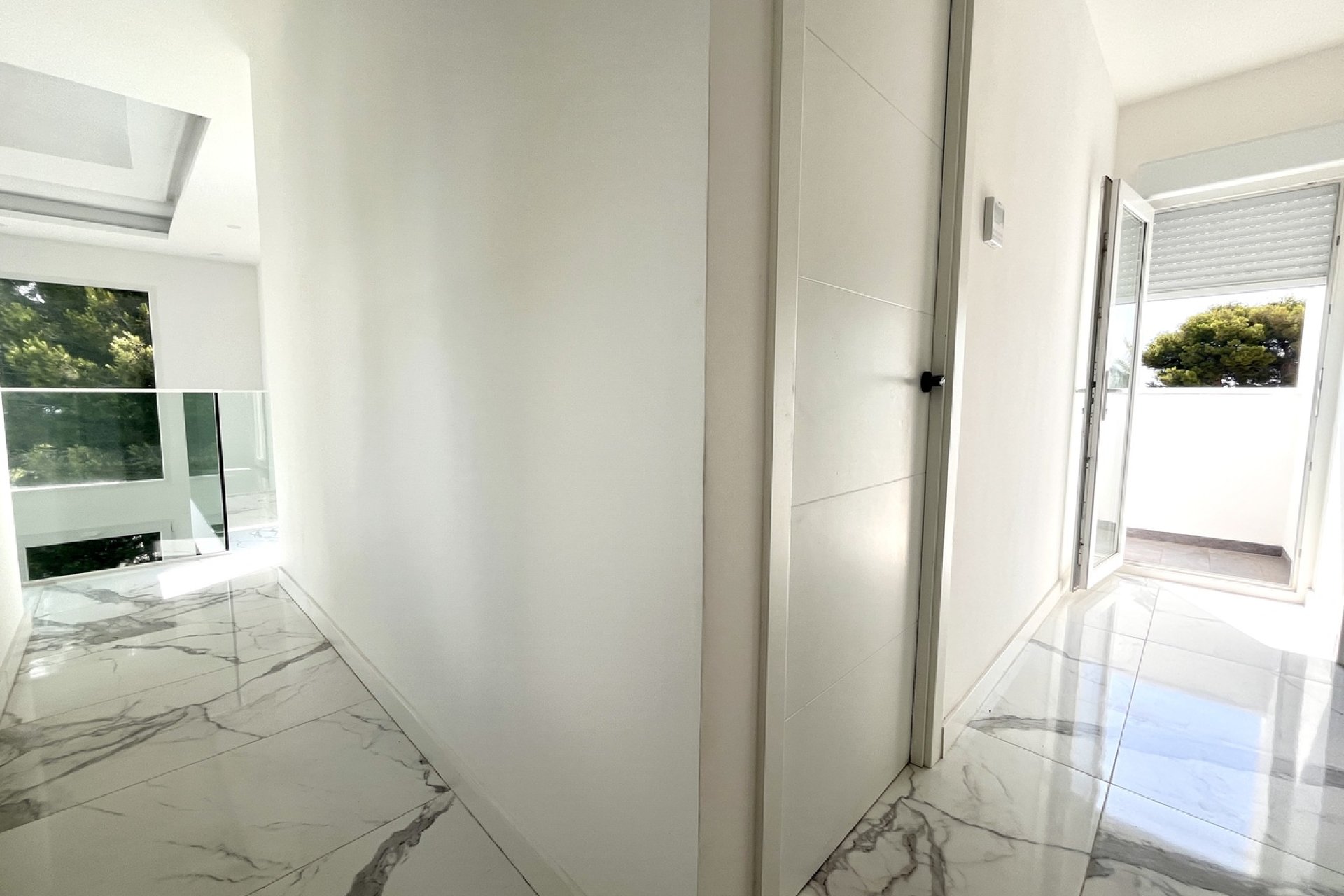 Luxury villa with ocean views and a private pool in Torrevieja