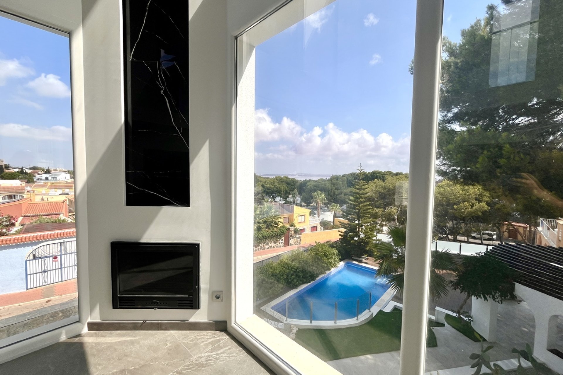 Luxury villa with ocean views and a private pool in Torrevieja