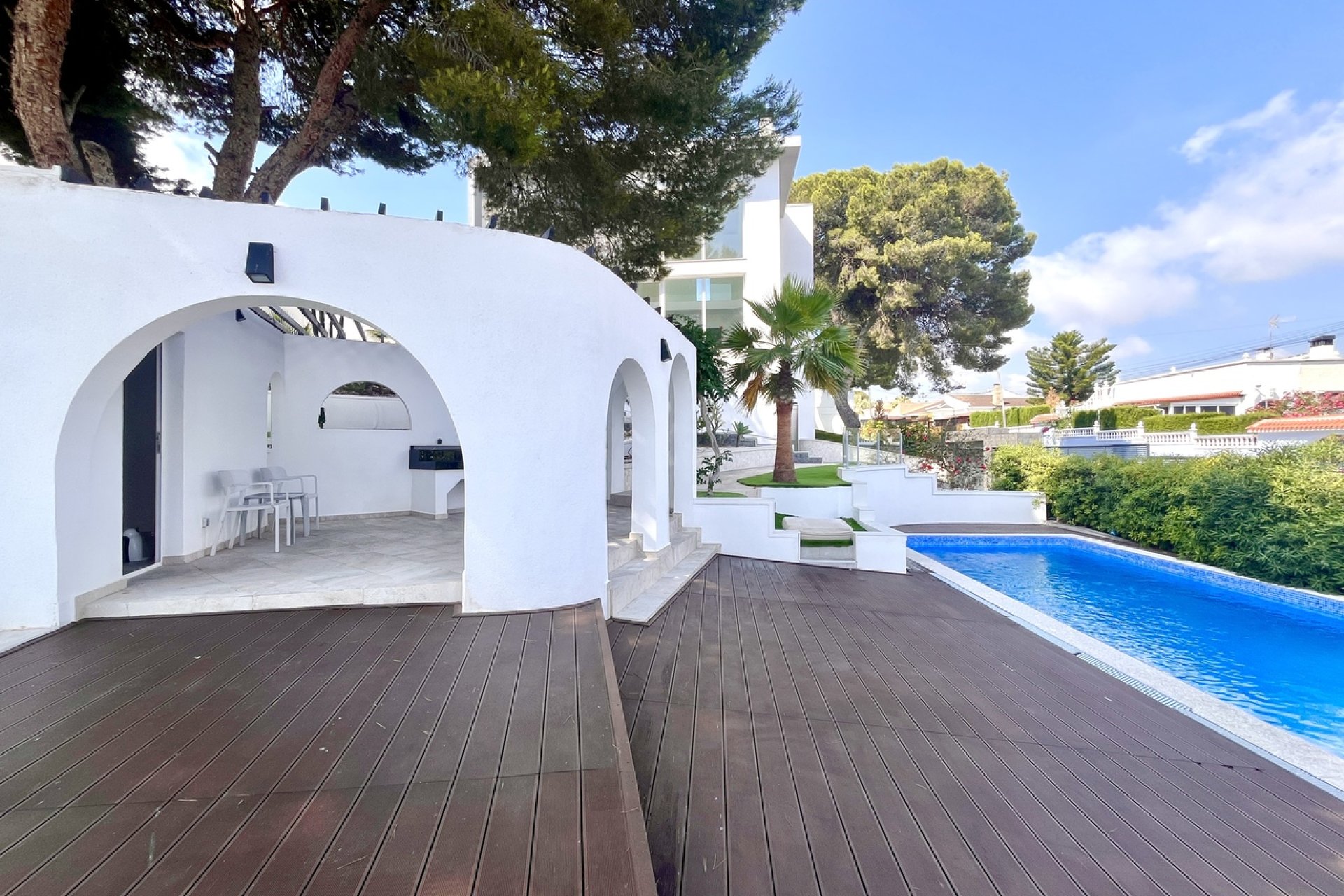 Luxury villa with ocean views and a private pool in Torrevieja