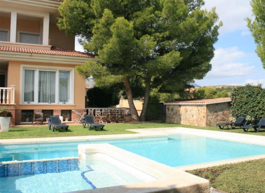 ﻿Luxury villa with ocean views, private pool, and garden in Alfaz del Pi, Costa Blanca