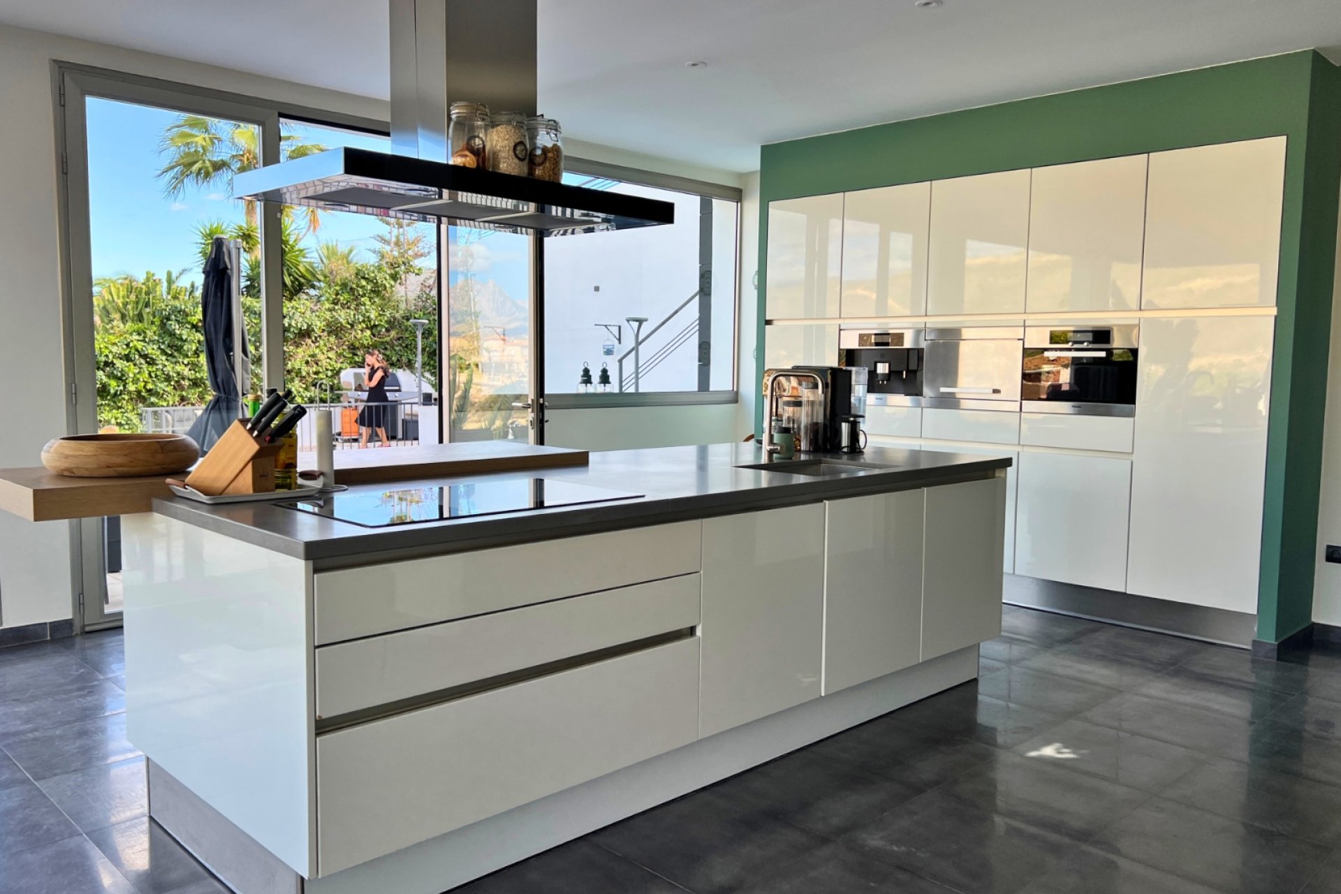 Luxury villa with panoramic ocean views and privacy in El Campello, Costa Blanca﻿