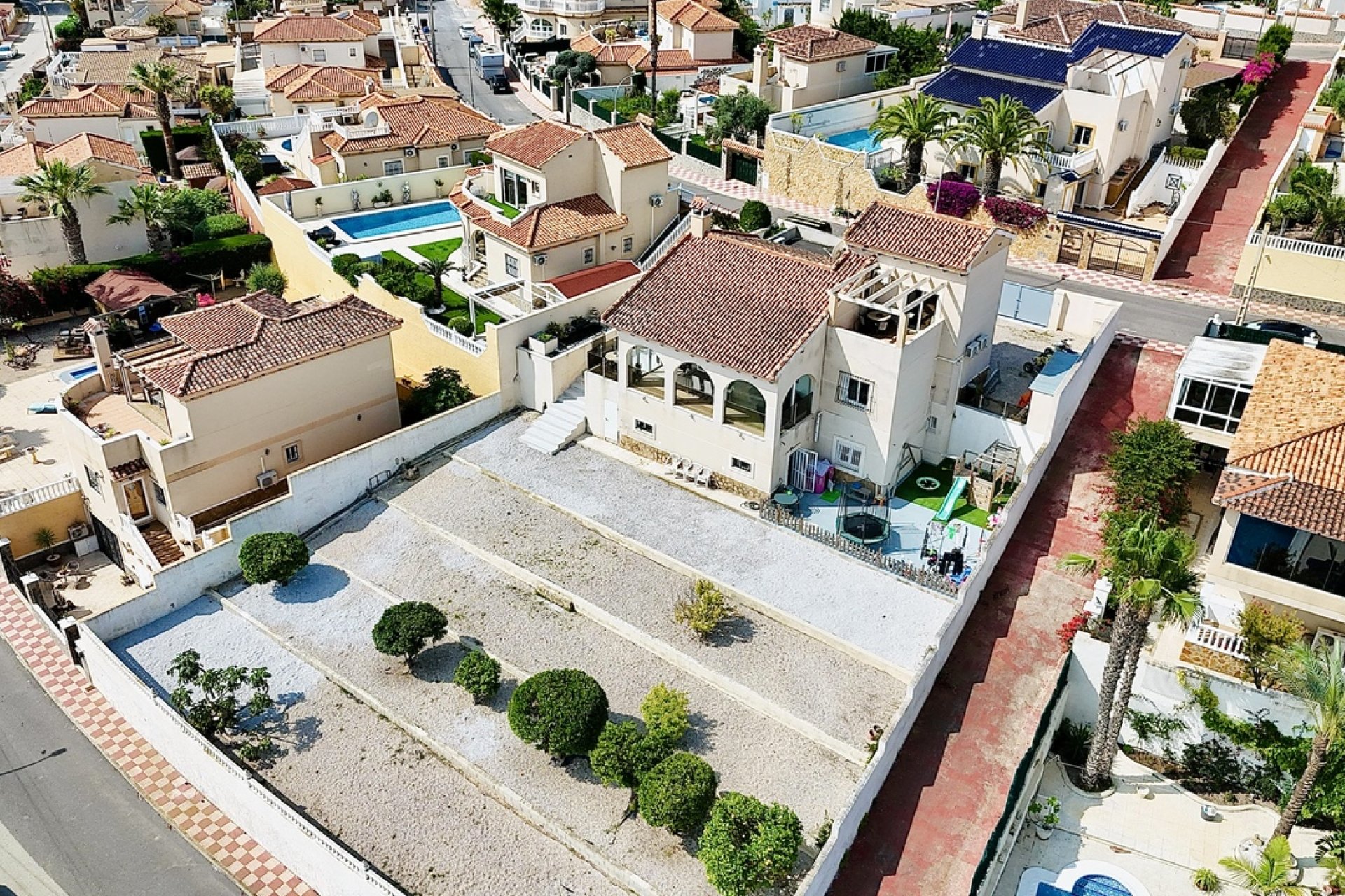 ﻿Luxury villa with panoramic views and a large lot in San Miguel de Salinas