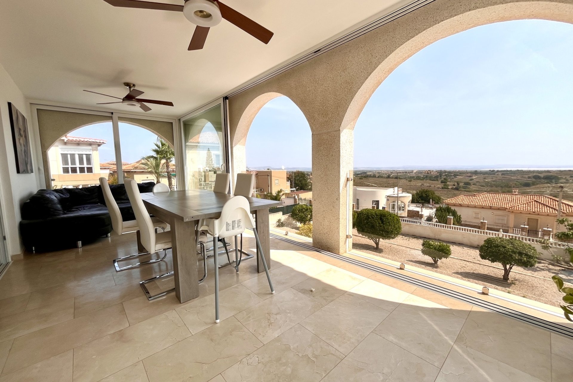 ﻿Luxury villa with panoramic views and a large lot in San Miguel de Salinas