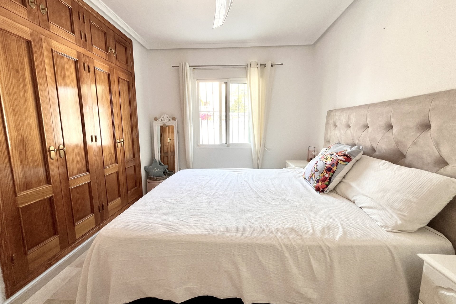 ﻿Luxury villa with panoramic views and a large lot in San Miguel de Salinas