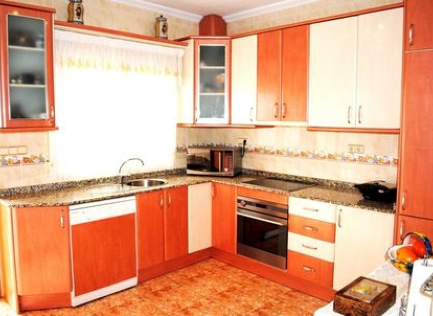 Luxury villa with private pool and garage in La Zenia