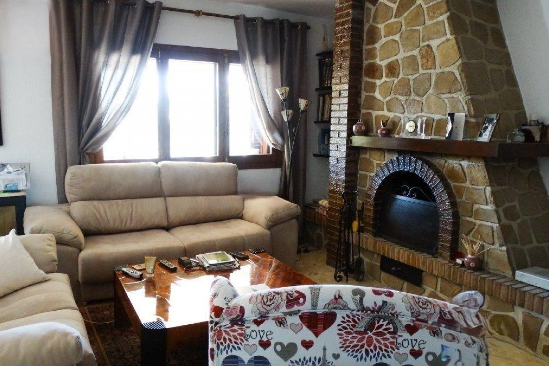 Luxury villa with private pool and garden in Benidorm, close to the beach