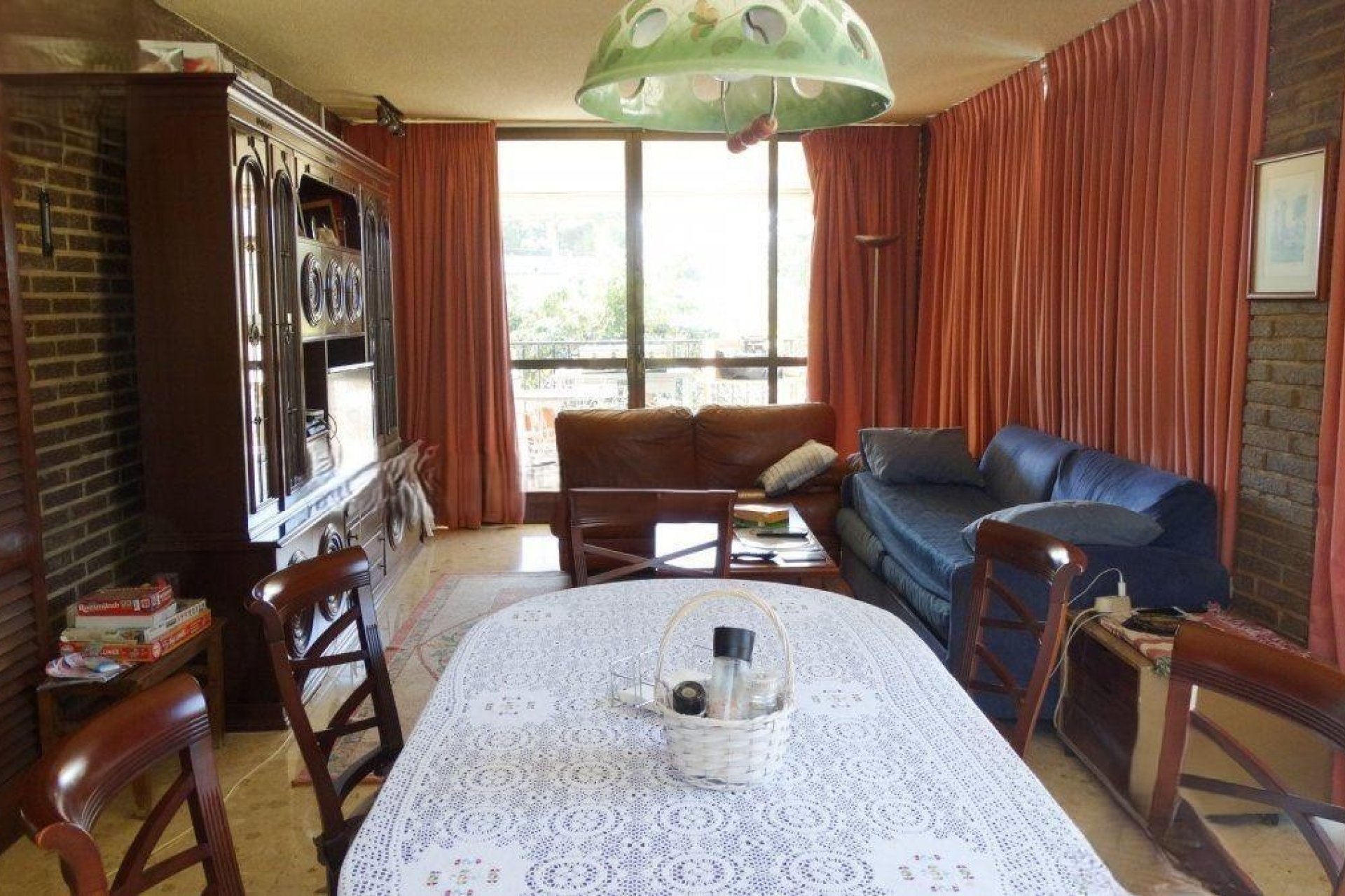 Luxury villa with private pool and garden in Benidorm, close to the beach