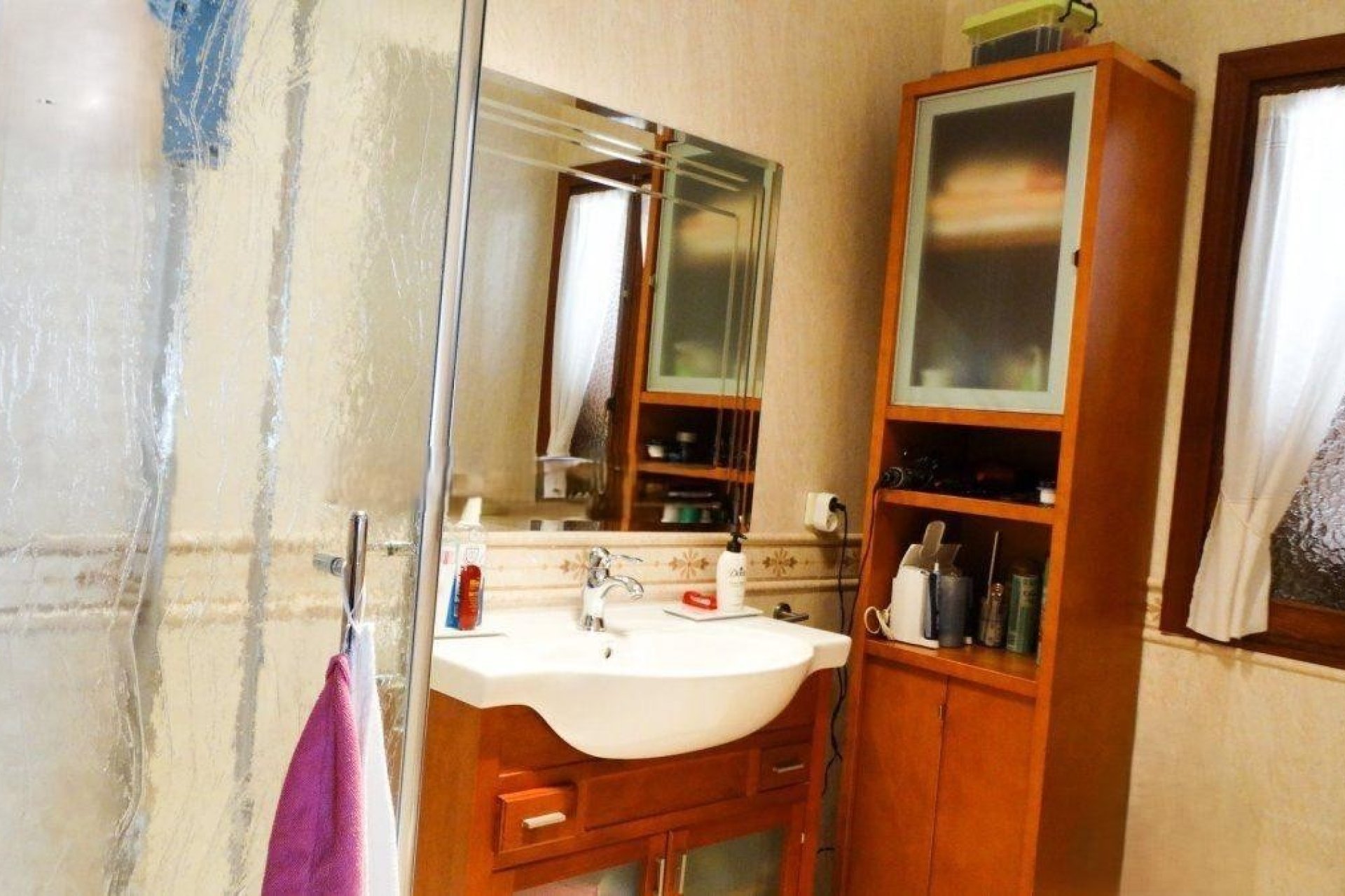 Luxury villa with private pool and garden in Benidorm, close to the beach