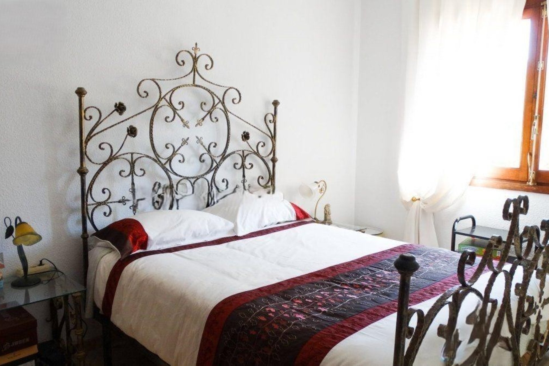 Luxury villa with private pool and garden in Benidorm, close to the beach