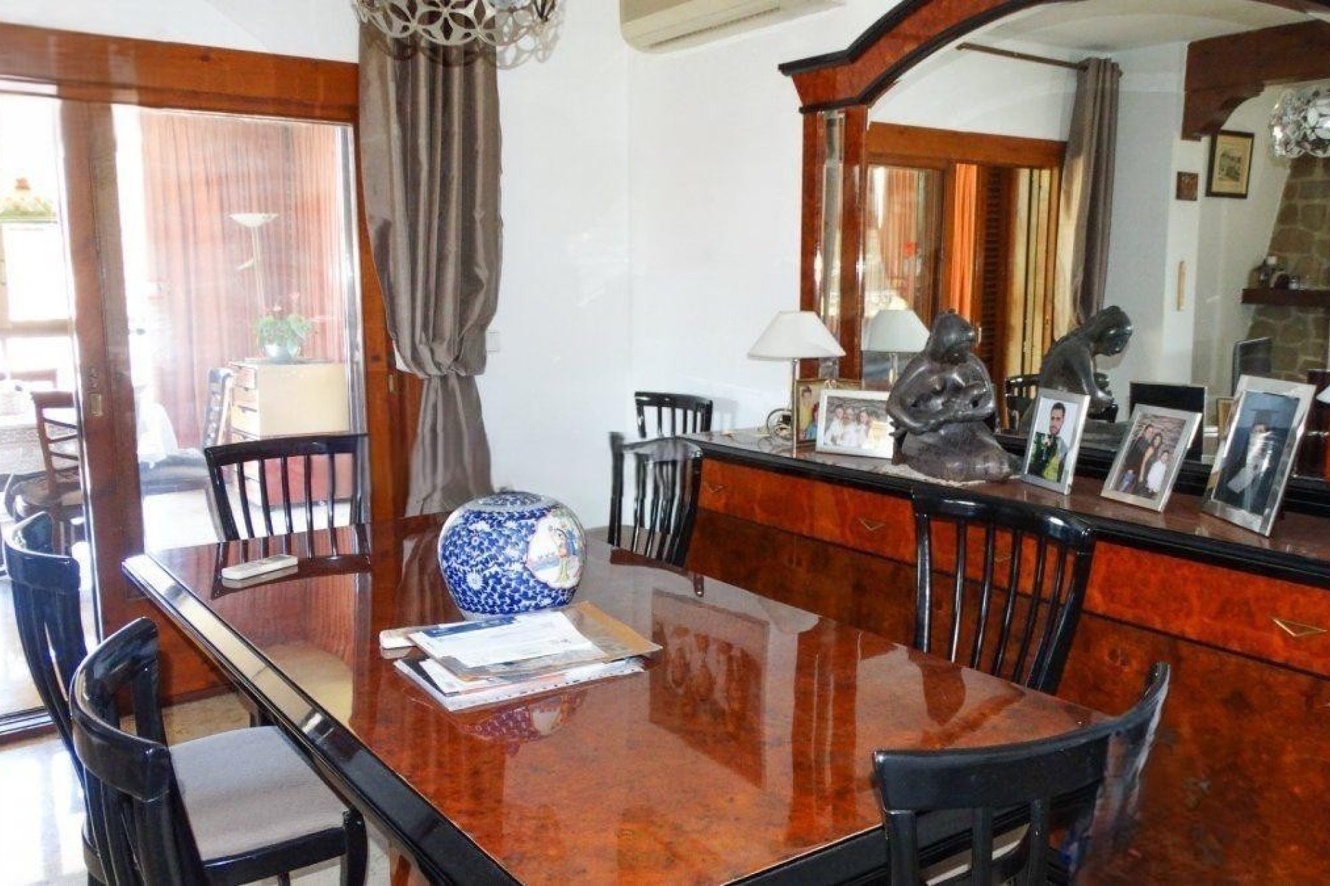 Luxury villa with private pool and garden in Benidorm, close to the beach