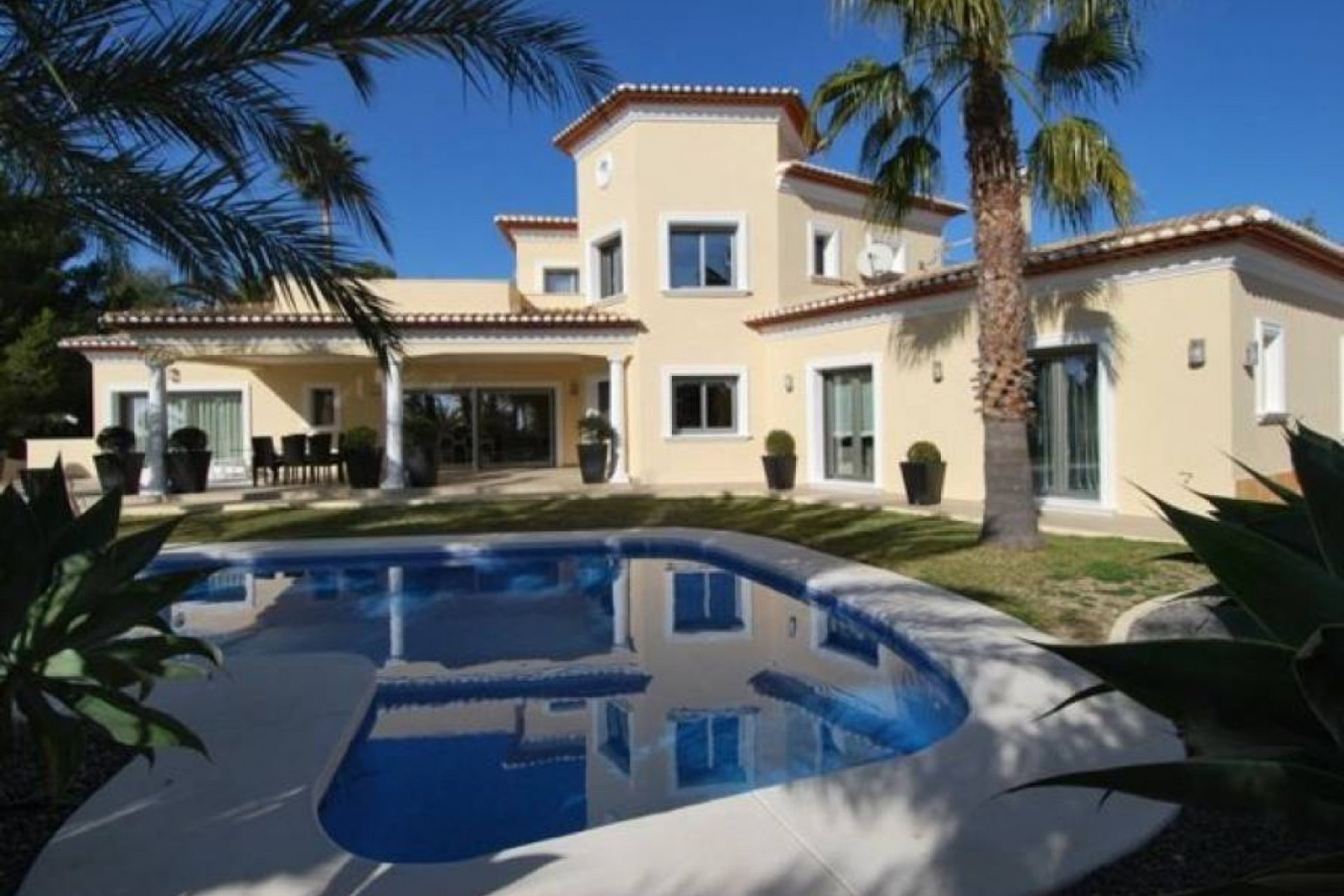 Luxury villa with sea view in Benissa, 4 bedrooms, private pool, spacious garden