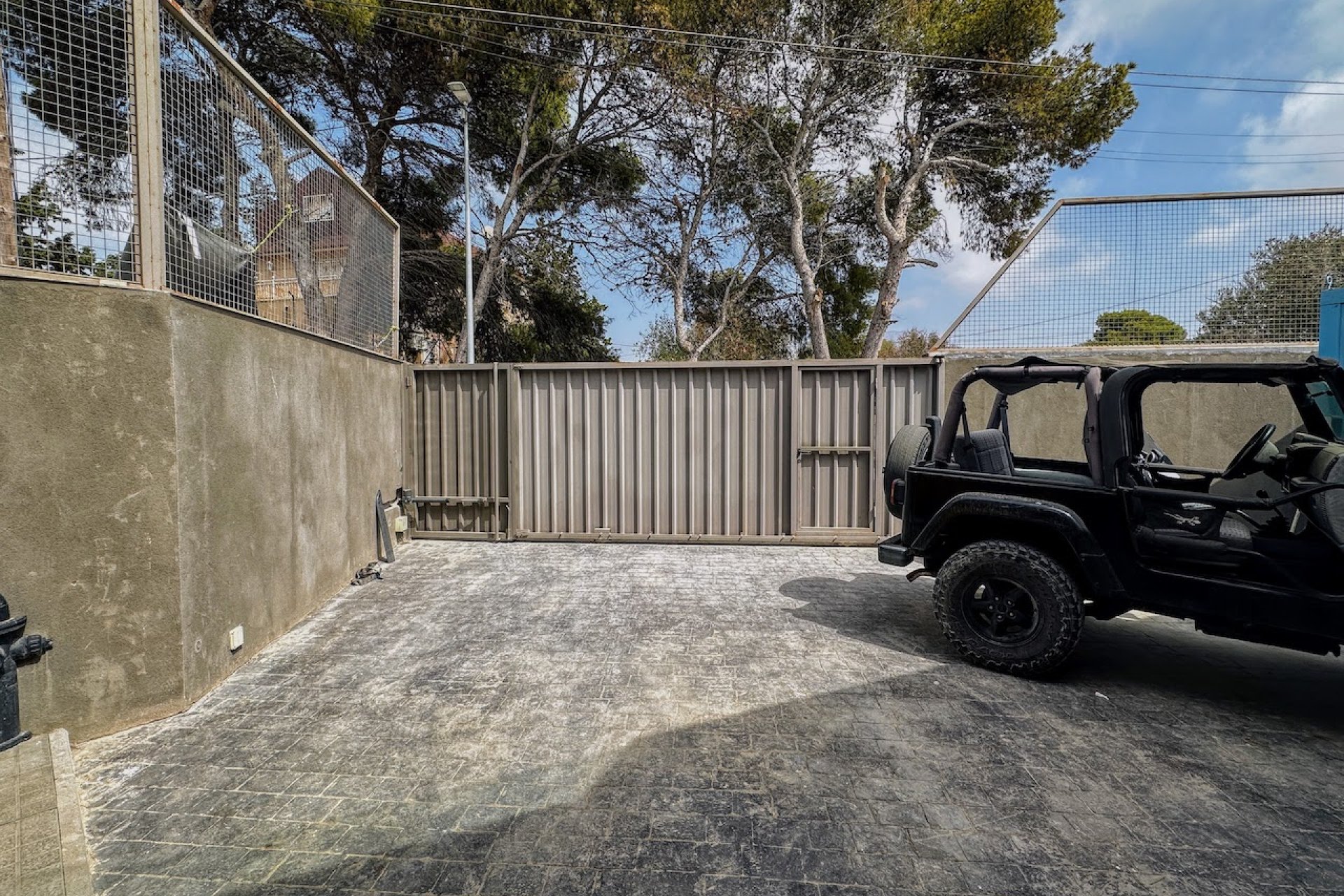 Luxury villa with sea view, private pool and beach club in Villajoyosa