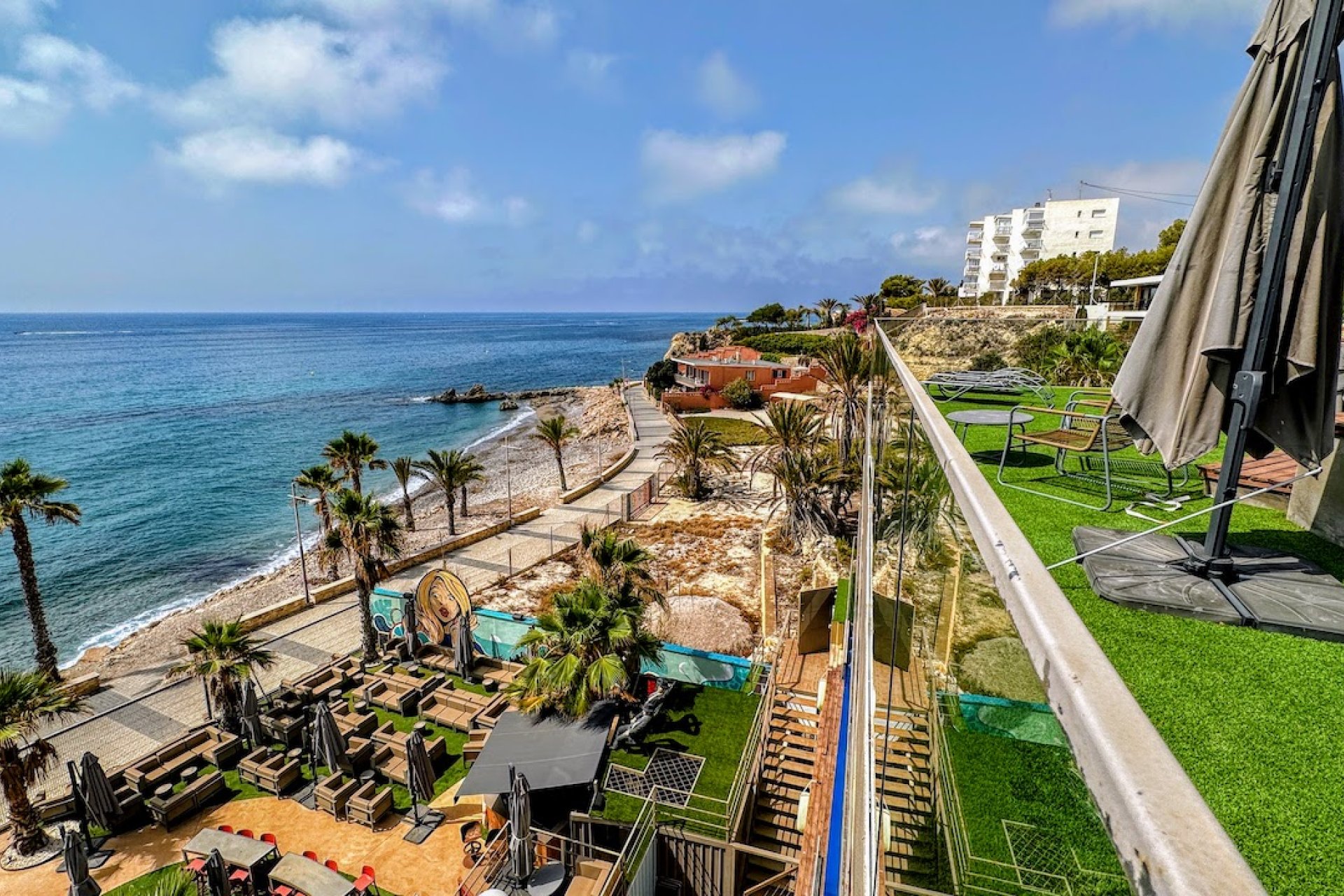 Luxury villa with sea view, private pool and beach club in Villajoyosa