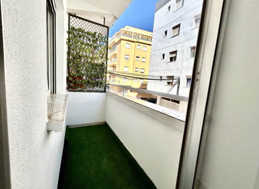 Modern 3-bedroom apartment in downtown Torrevieja