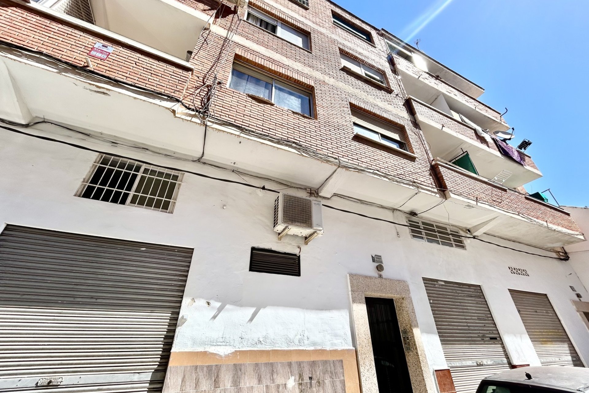 Modern 3-bedroom apartment in downtown Torrevieja