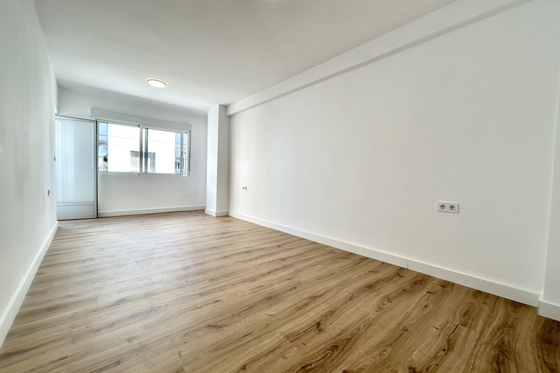 Modern 3-slaapkamer appartement in Torrevieja centrum