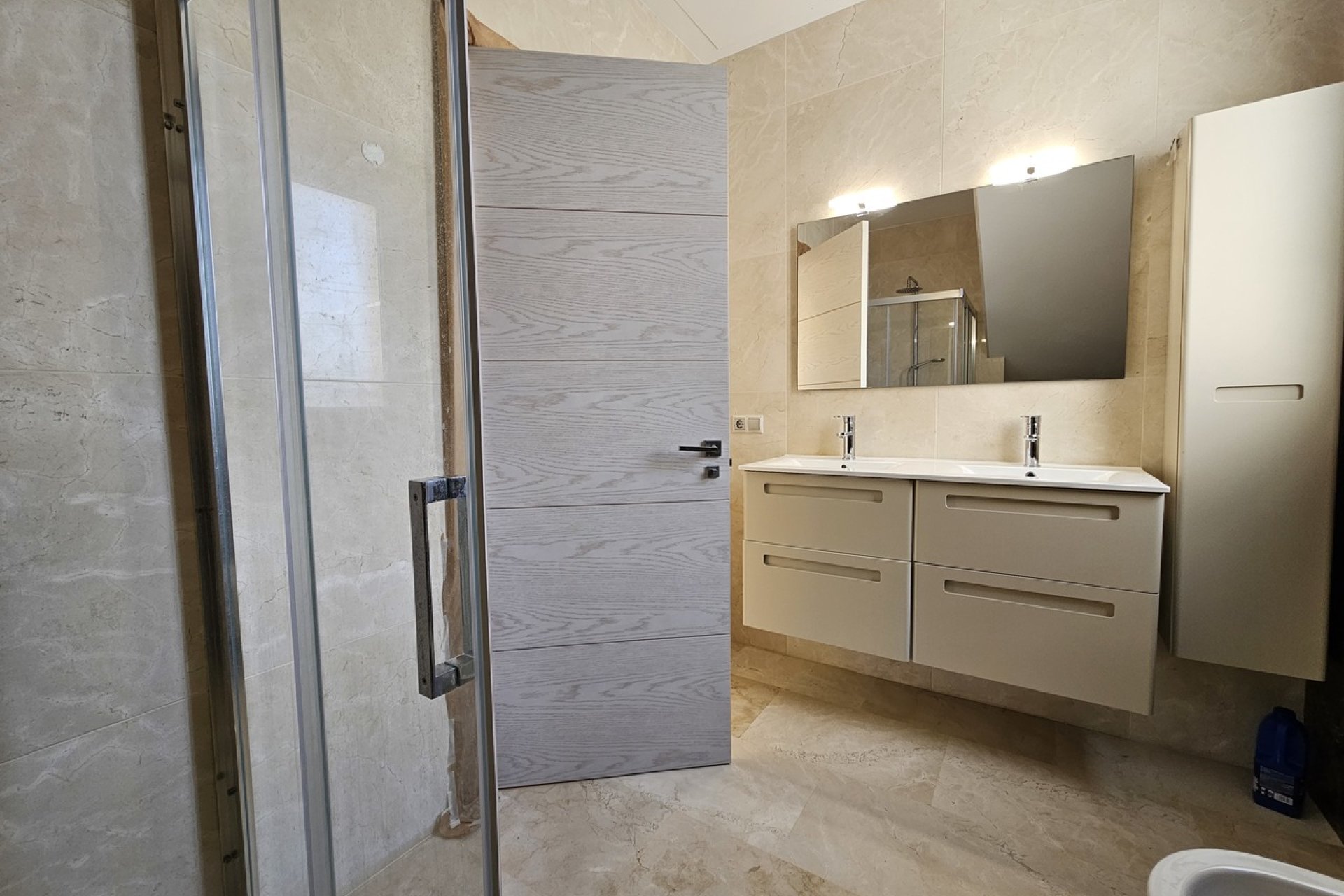Modern 5-bedroom villa with ocean views in Orihuela Costa