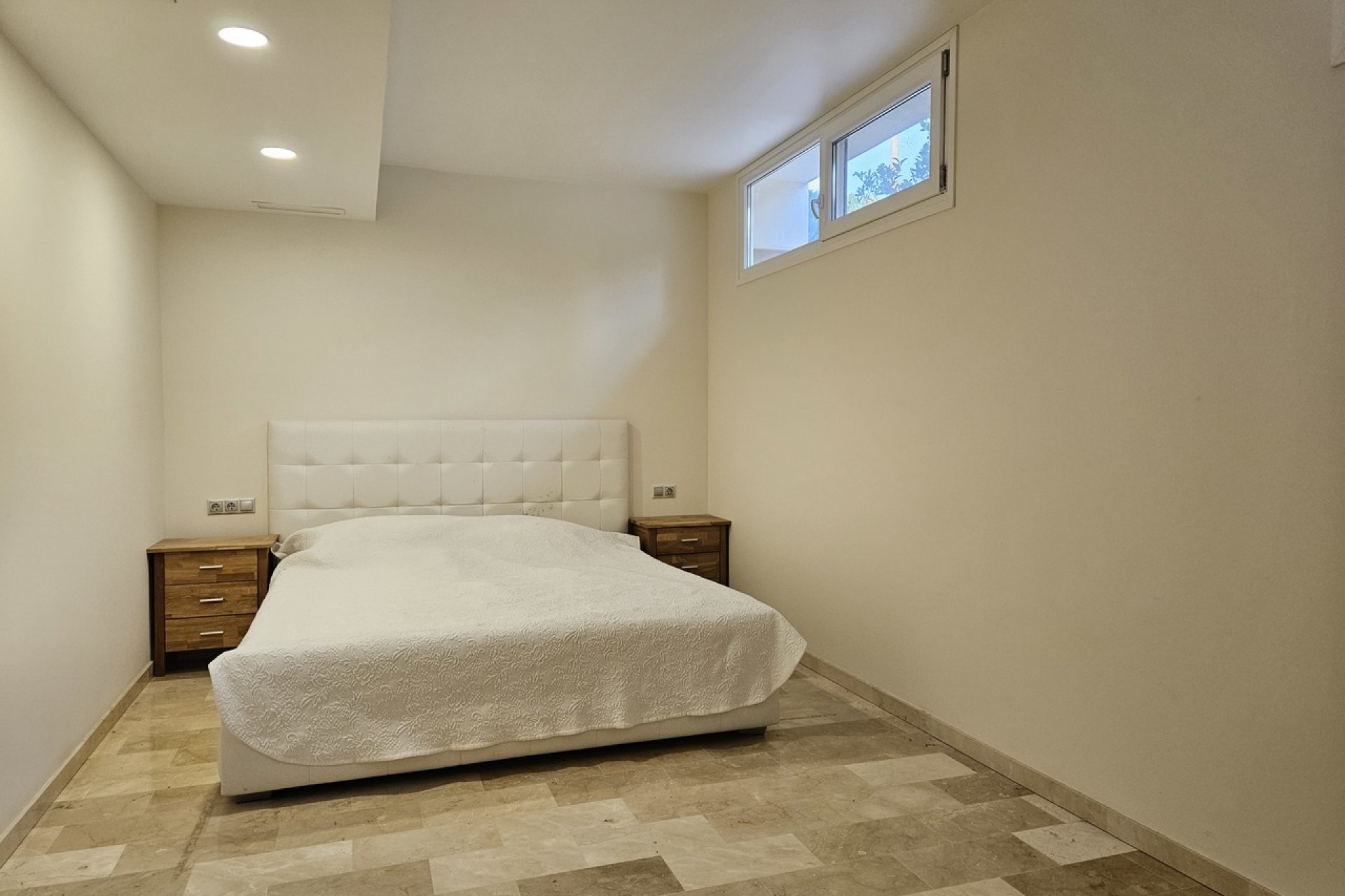 Modern 5-bedroom villa with ocean views in Orihuela Costa