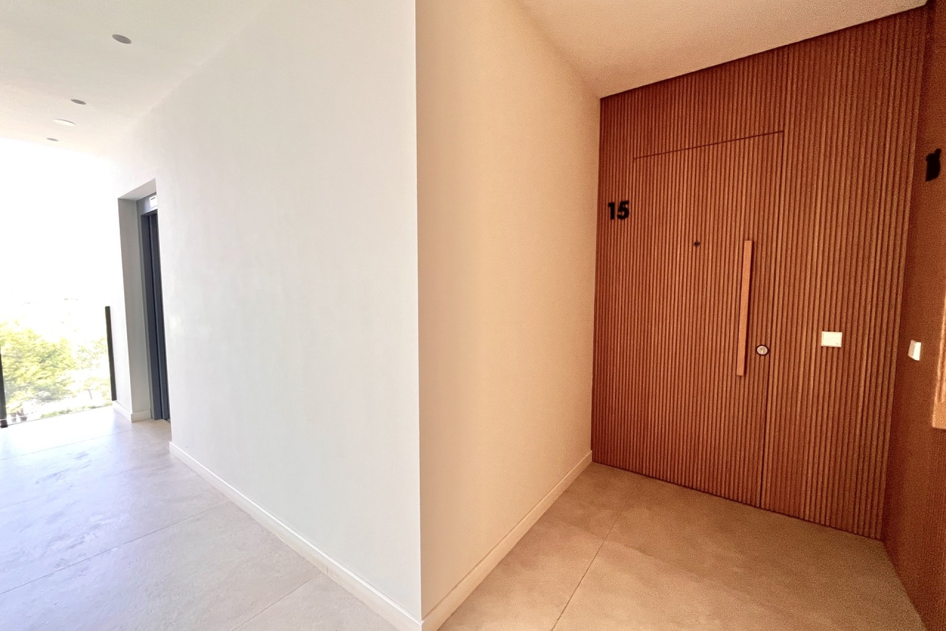 Modern apartment with ocean views and a pool in Campoamor
