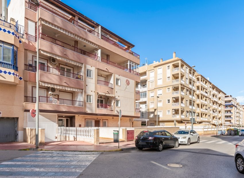 Modern appartement met 2 slaapkamers en terras in Guardamar del Segura
